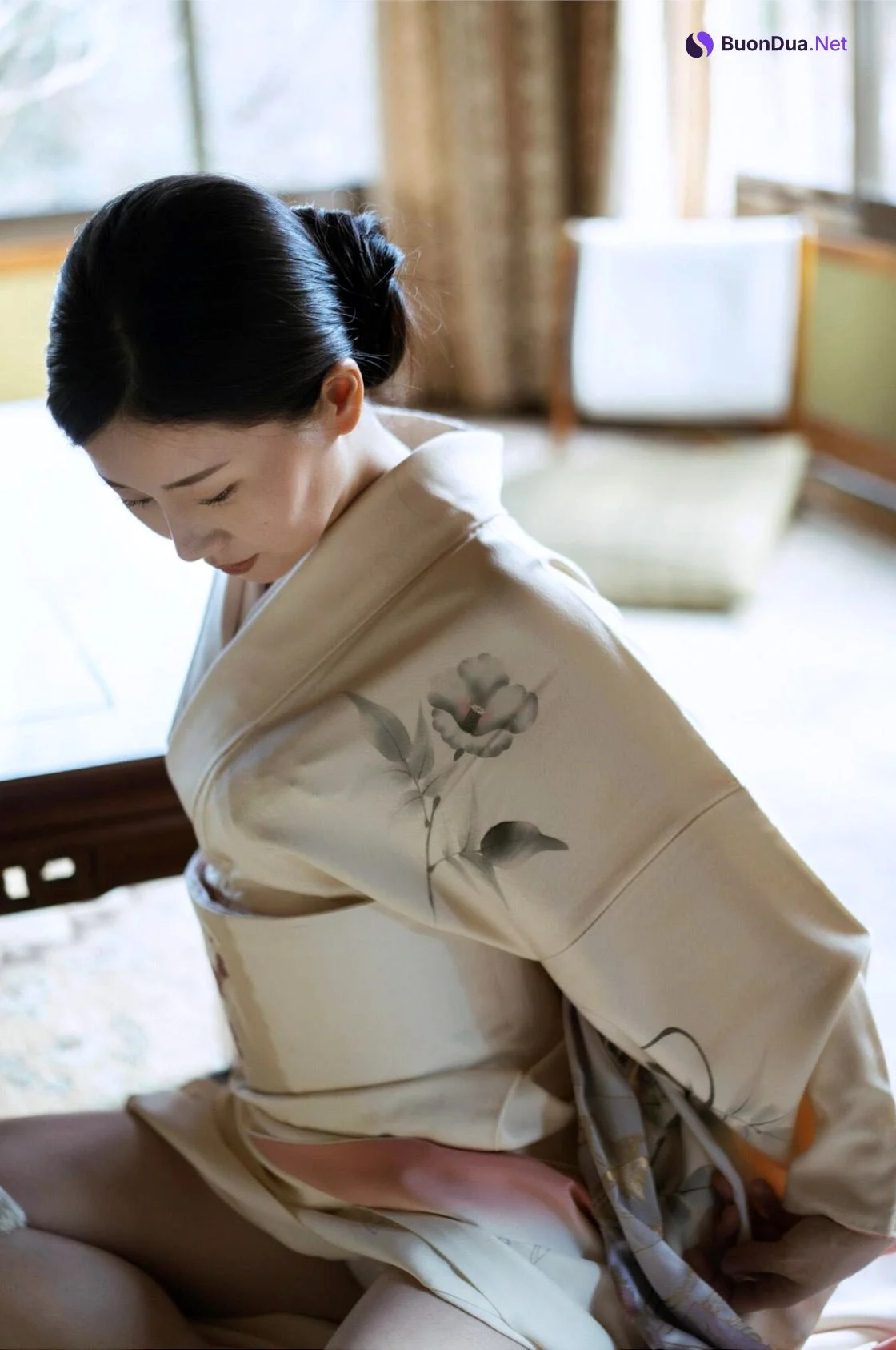 謎の美女17 ファースト写真集 『ひとひらの舞』 Set.02 - Photo 10