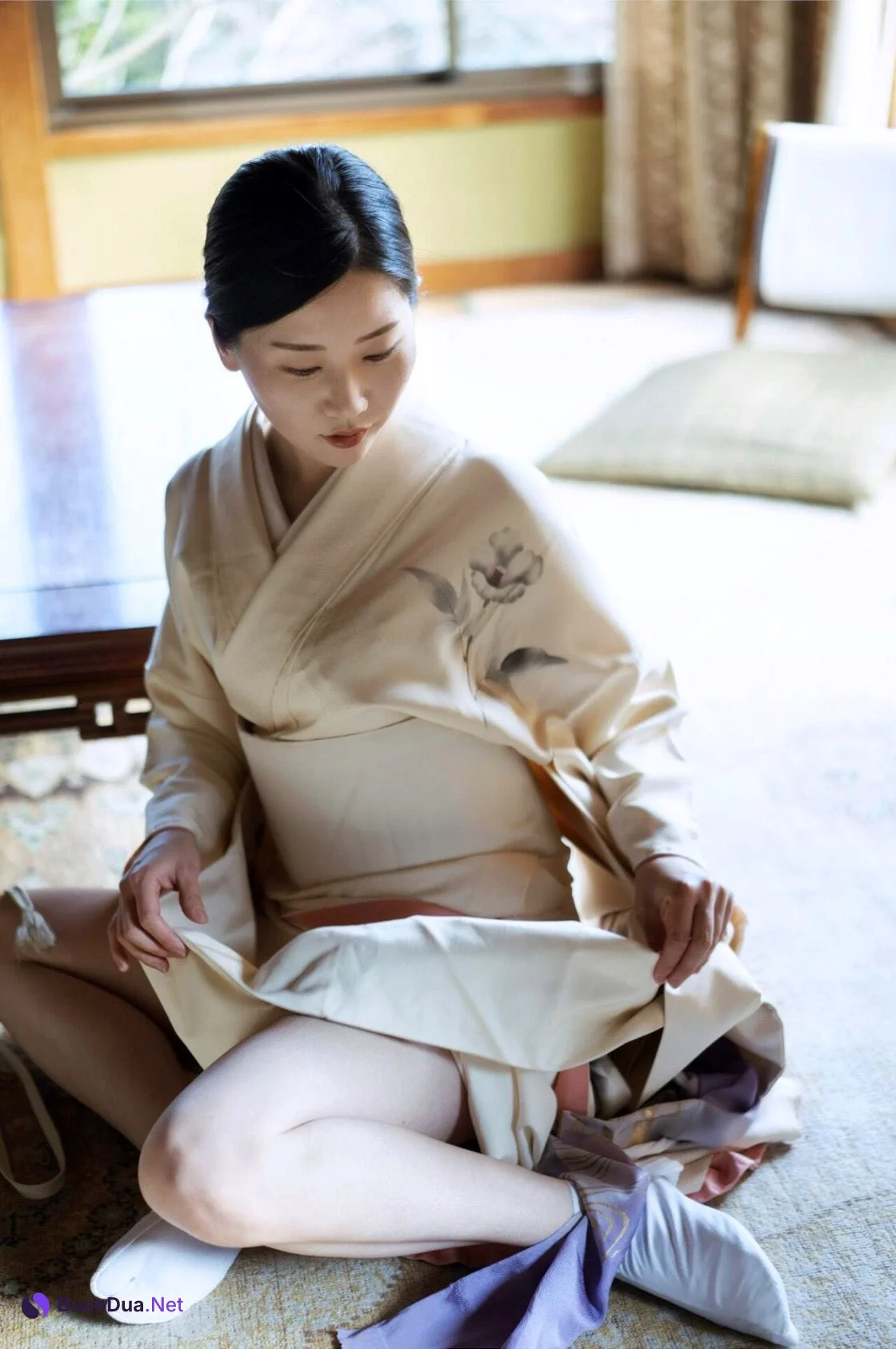 謎の美女17 ファースト写真集 『ひとひらの舞』 Set.02 - Photo 11