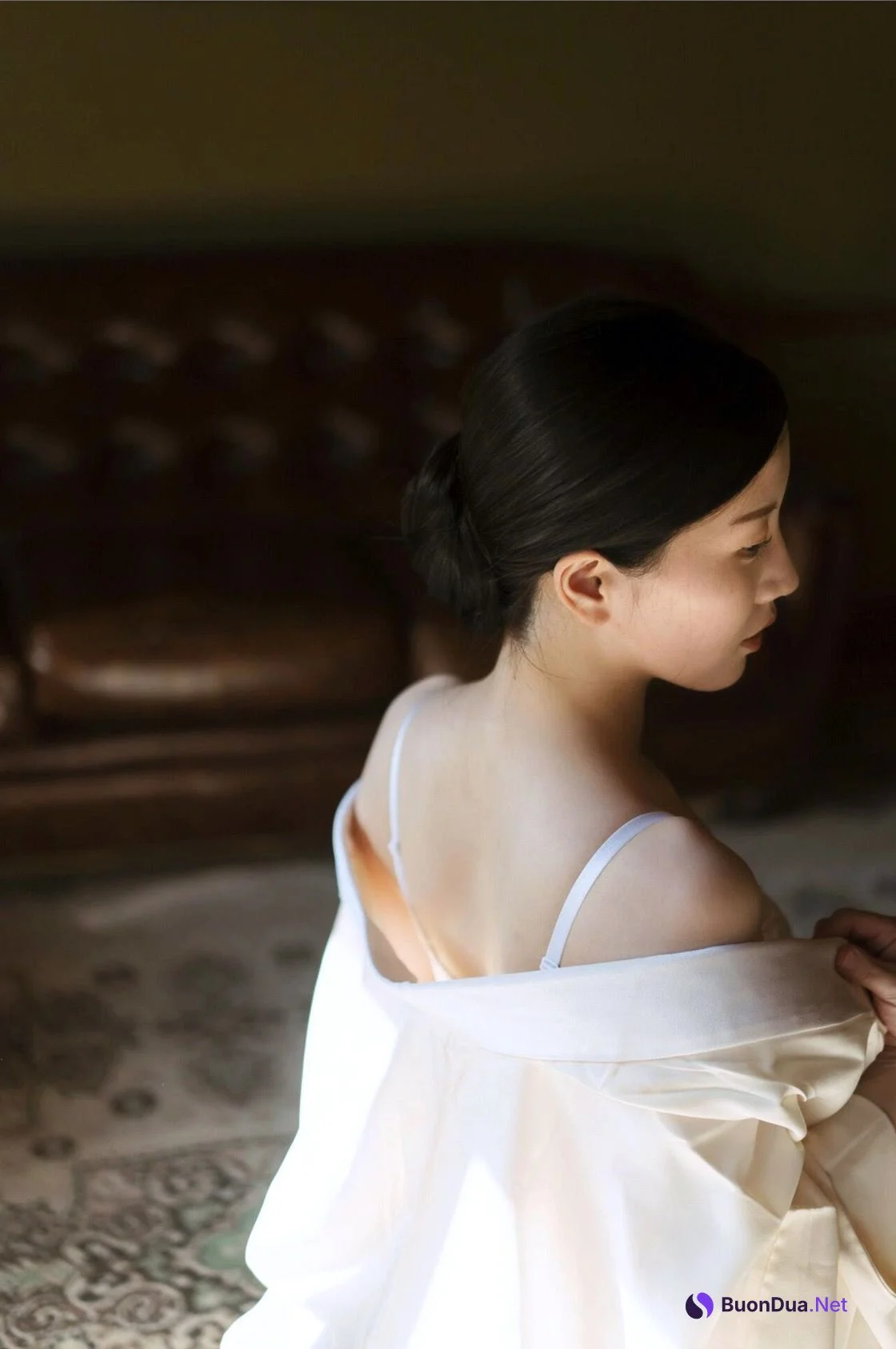 謎の美女17 ファースト写真集 『ひとひらの舞』 Set.02 - Photo 17