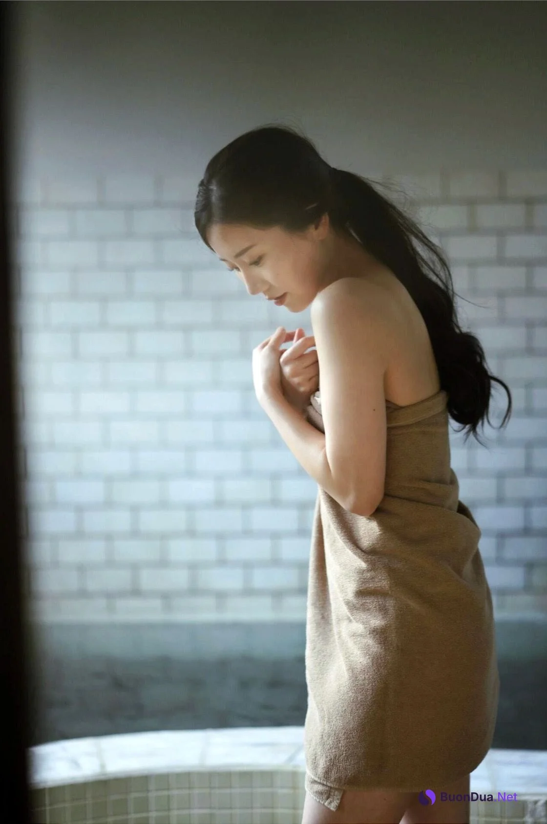 謎の美女17 ファースト写真集 『ひとひらの舞』 Set.03 - Photo 8