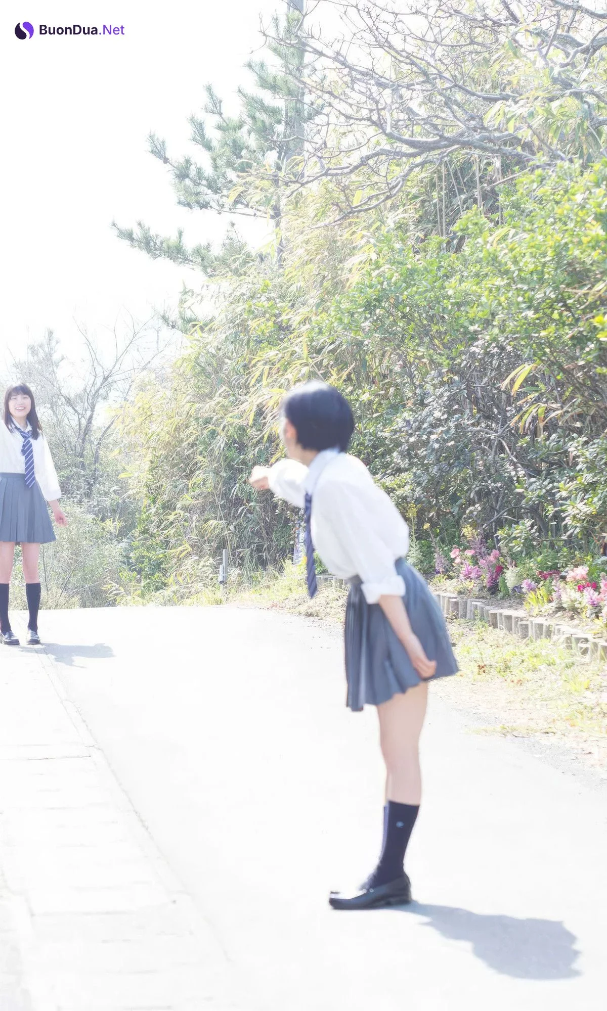 松永有紗・早乙女ゆう・浅川梨奈, デジタル週プレ写真集 「2代目週プレ3姉妹 青春の1ページ」 Set.01 - 写真 2