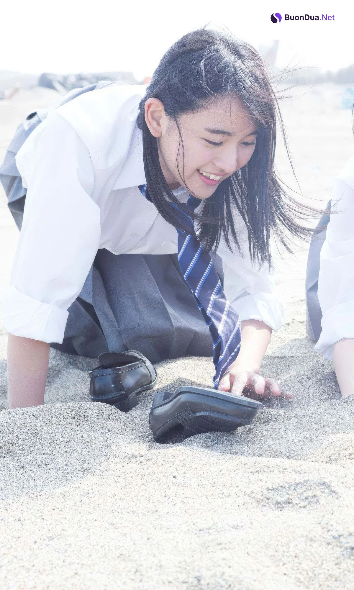 松永有紗・早乙女ゆう・浅川梨奈, デジタル週プレ写真集 「2代目週プレ3姉妹 青春の1ページ」 Set.02 - 写真 5
