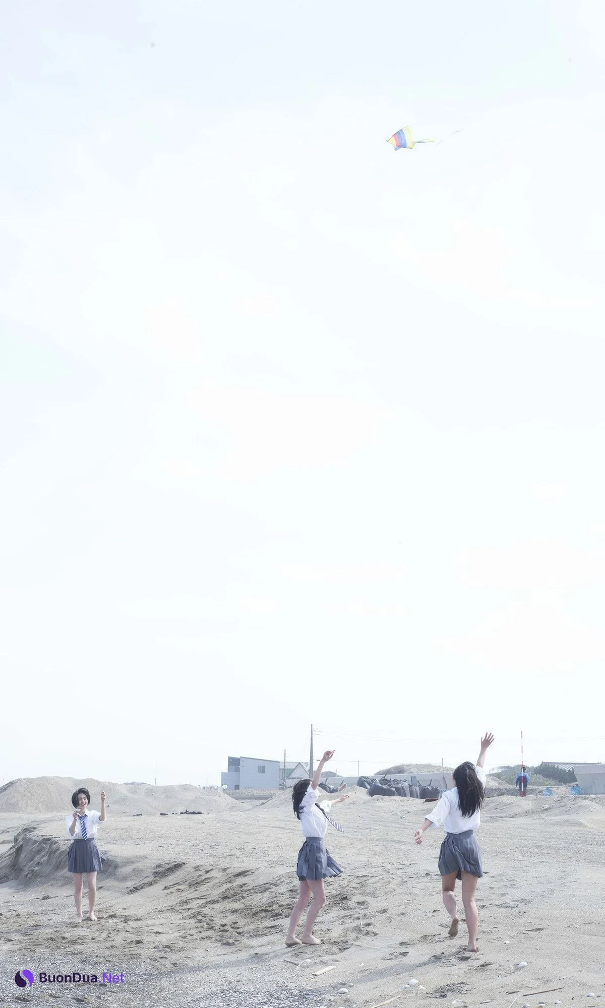 松永有紗・早乙女ゆう・浅川梨奈, デジタル週プレ写真集 「2代目週プレ3姉妹 青春の1ページ」 Set.02 - 写真 9
