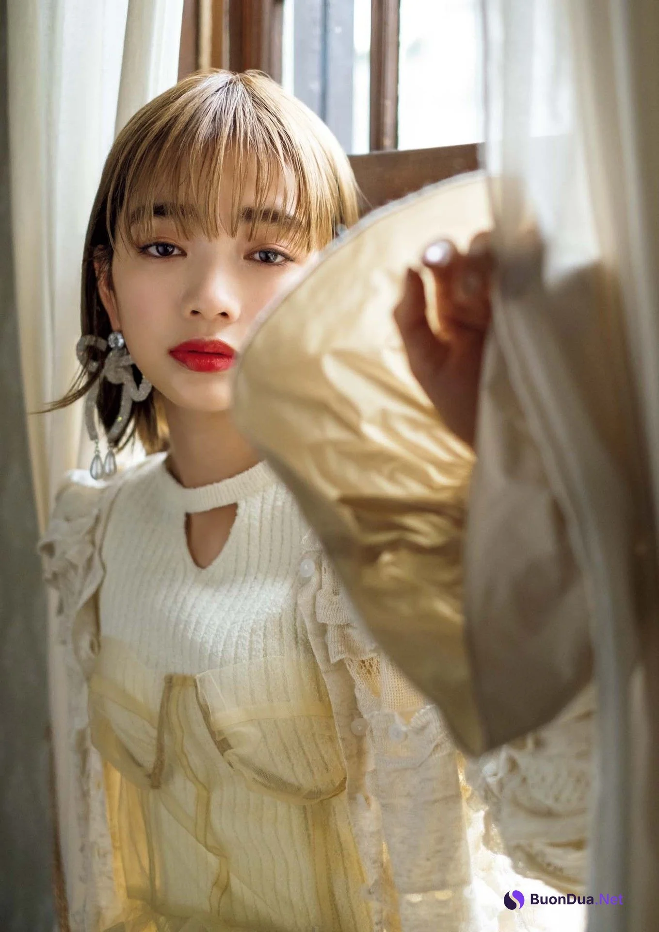 Ai Mikami 見上愛, Big Comic Spirits 2023 No.13 (ビッグコミックスピリッツ 2023年13号) - Photo 15
