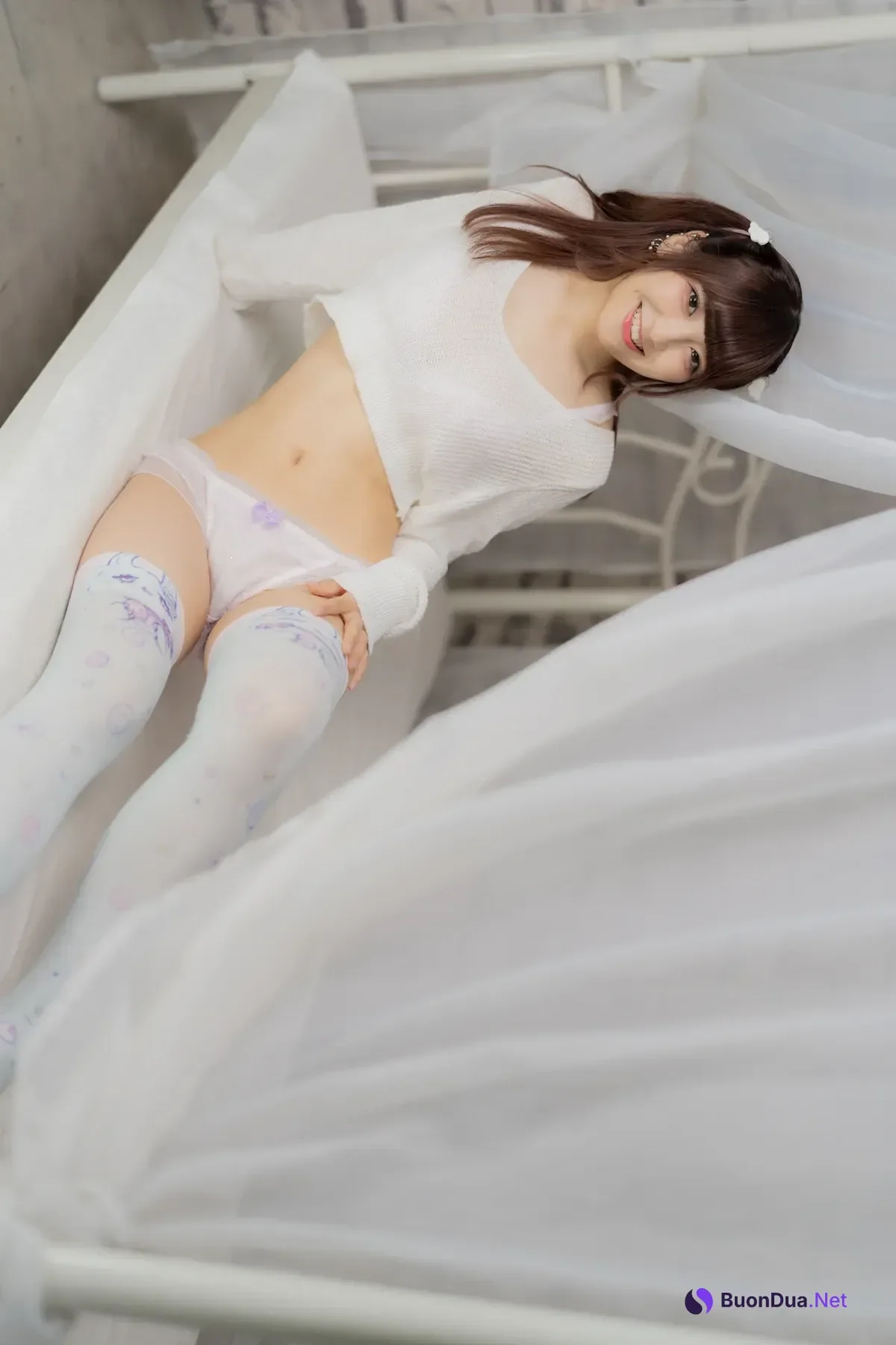 Ai Takanashi 高梨あい, 写真集 「Reversible-Wing」 Set.03 - Photo 2