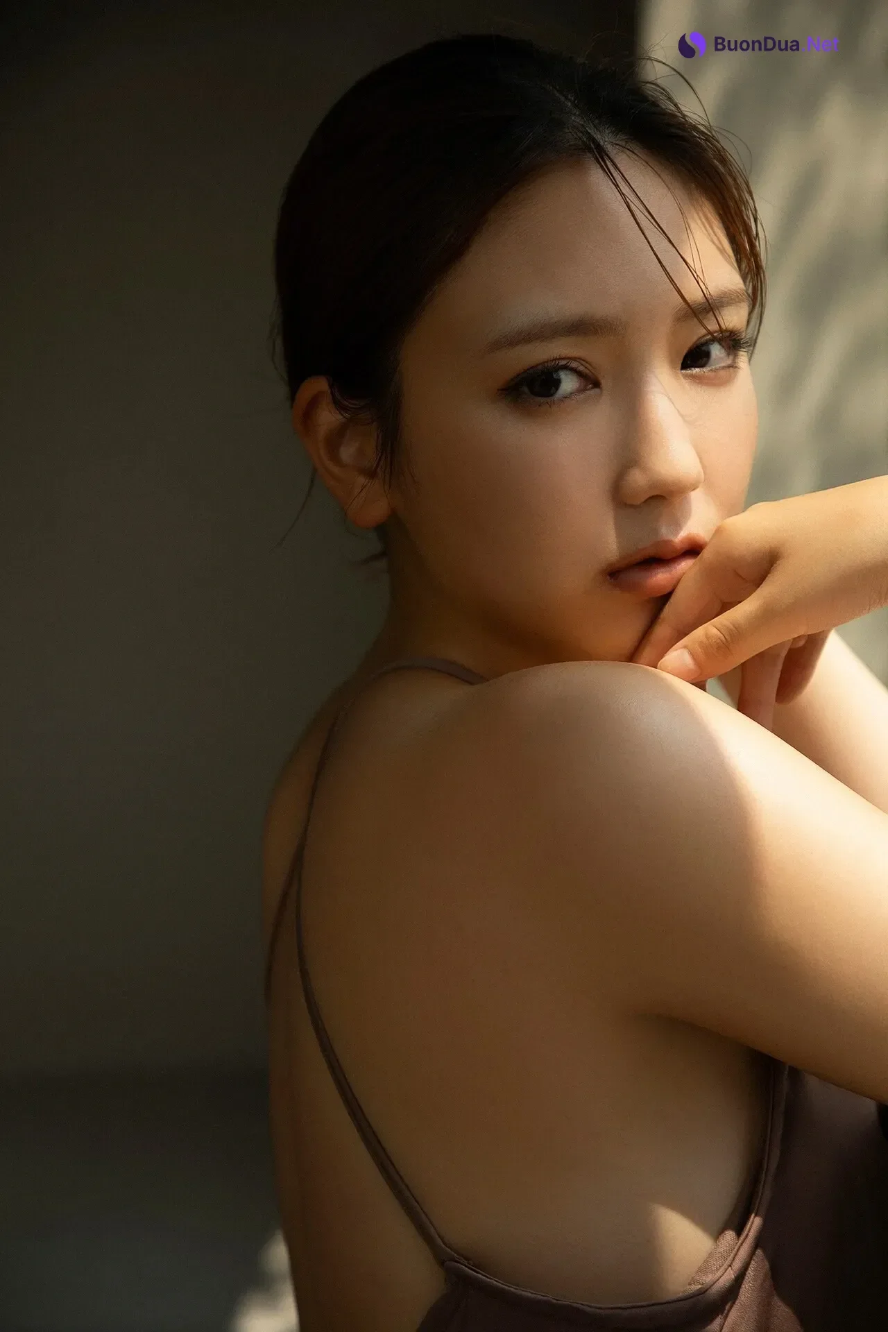 Aika Sawaguchi 沢口愛華, FLASHデジタル写真集 「Silent Heat」 Set.01 - Photo 8