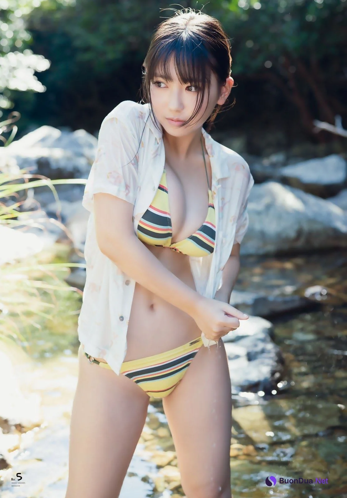 Aika Sawaguchi 沢口愛華, Shonen Magazine 2021 No.43 (週刊少年マガジン 2021年43号) - Photo 6
