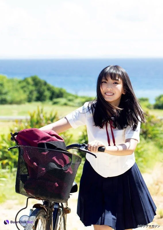 Aika Sawaguchi 沢口愛華, Young Magazine 2019 No.46 (ヤングマガジン 2019年46号) - Photo 8