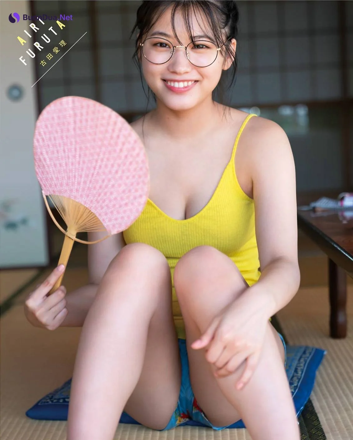 Airi Furuta 古田愛理, Young Gangan 2020 No.22 (ヤングガンガン 2020年22号) - Photo 5