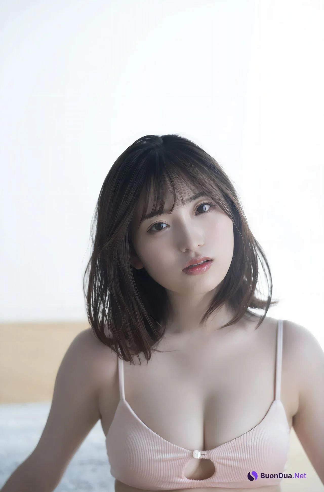 Airi Saito 斎藤愛莉, FRIDAYデジタル写真集 『見つめて、触れて Vol.1』 Set.02 - รูปภาพ 15
