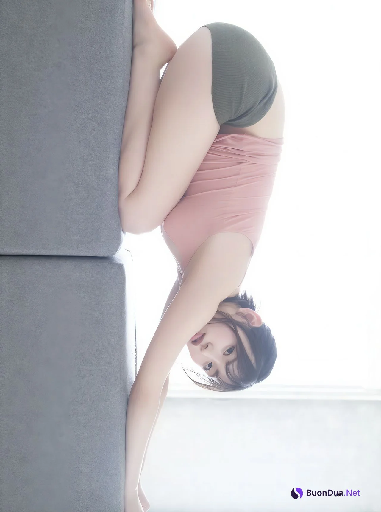 Airi Saito 斎藤愛莉, FRIDAYデジタル写真集 『見つめて、触れて Vol.1』 Set.02 - รูปภาพ 9