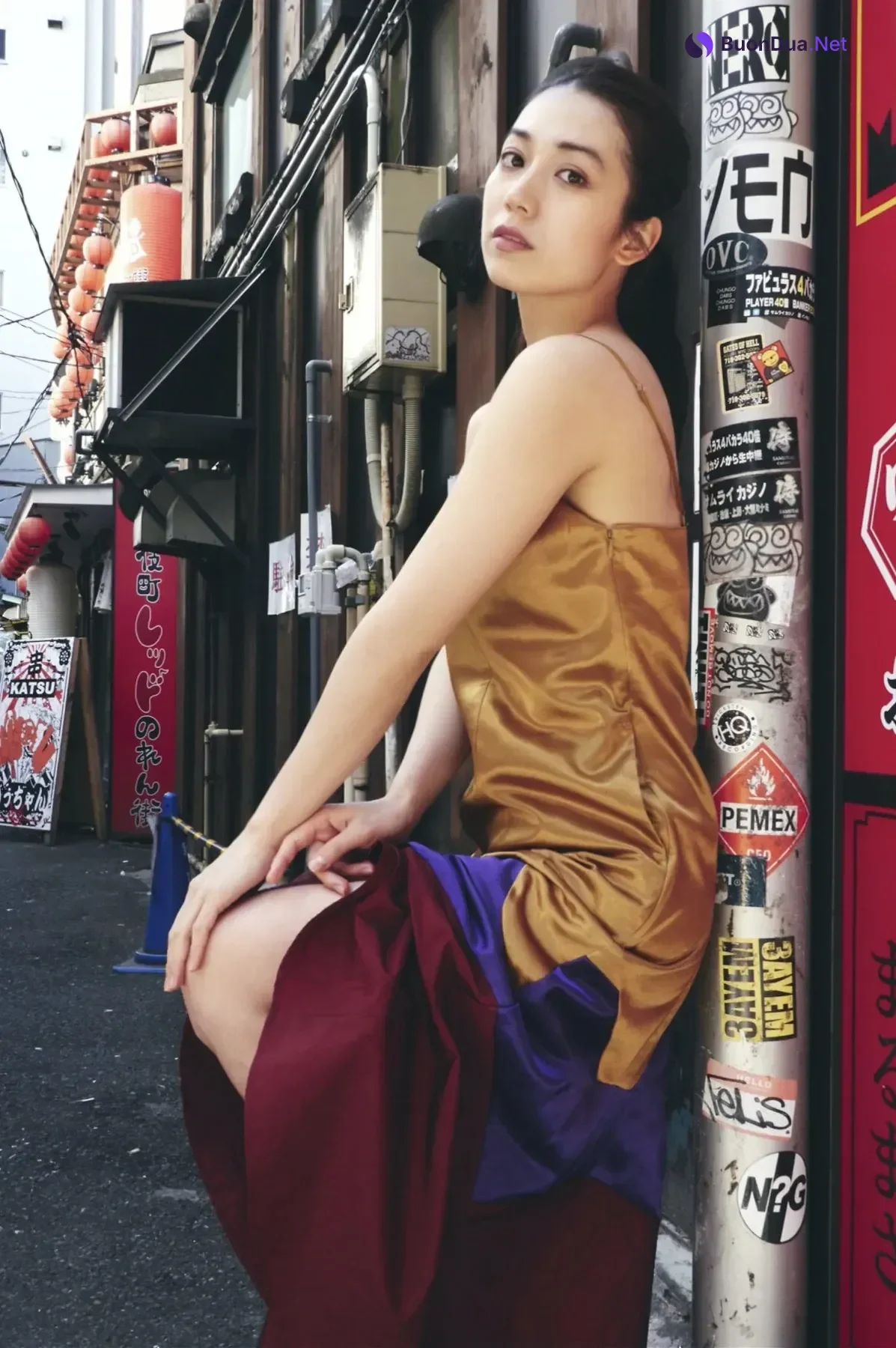 Airi Sato 佐藤あいり, FRIDAYデジタル写真集 「新宿ロンリネス」 Set.03 - Photo 3