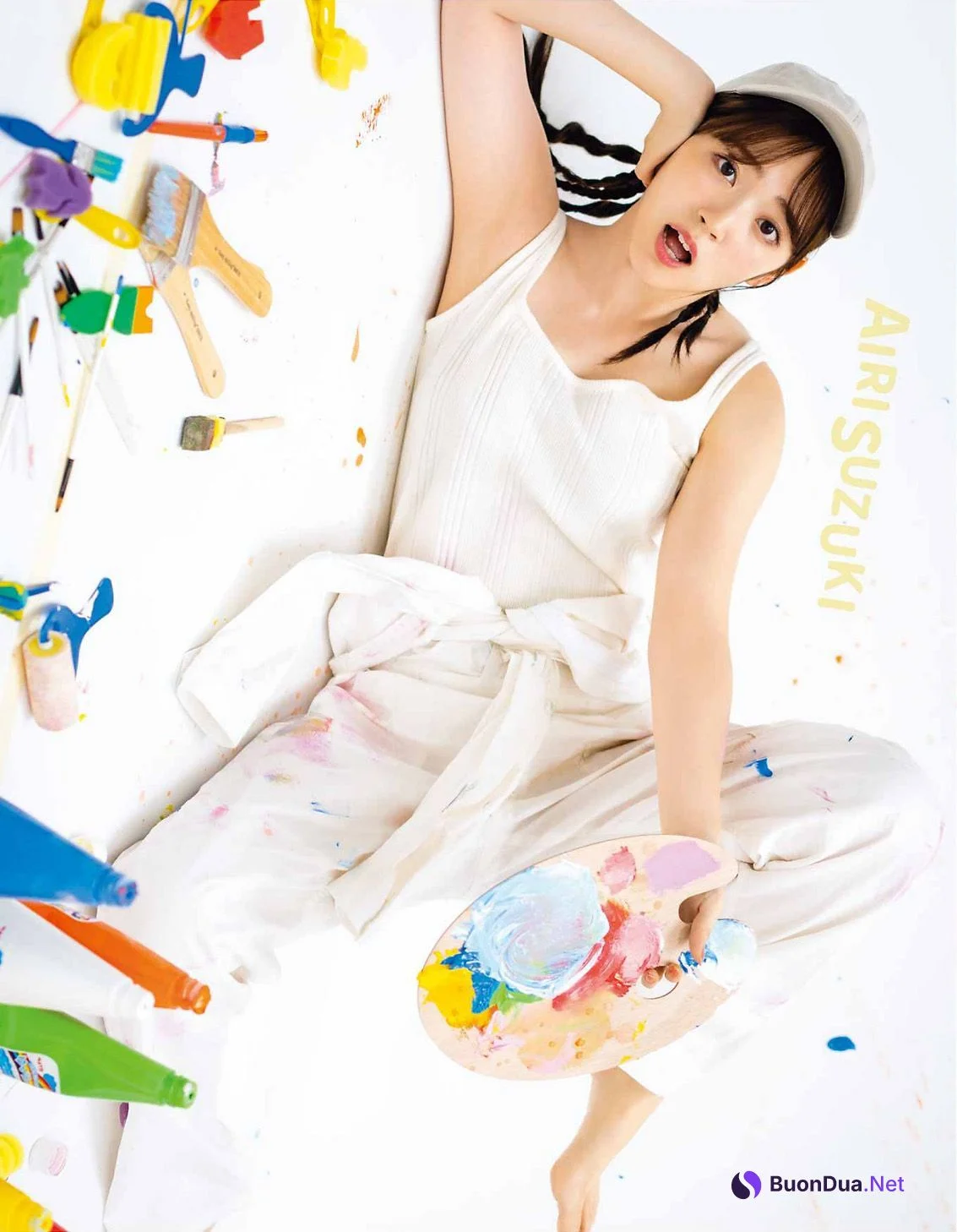 Airi Suzuki 鈴木愛理, Young Gangan 2022 No.22 (ヤングガンガン 2022年22号) - Photo 16