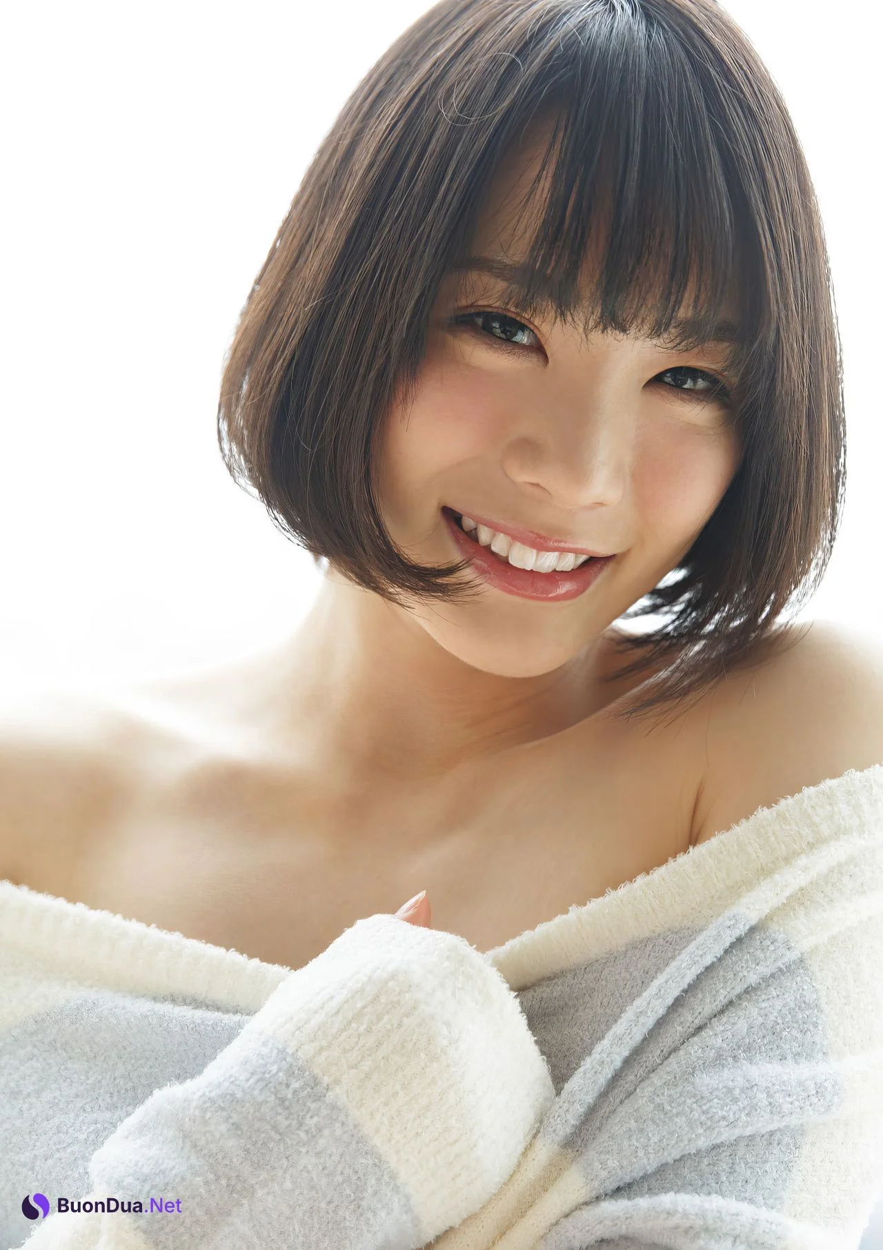 Airi Suzumura 鈴村あいり, 写真集 「愛の日々」 Set.03 - Photo 2