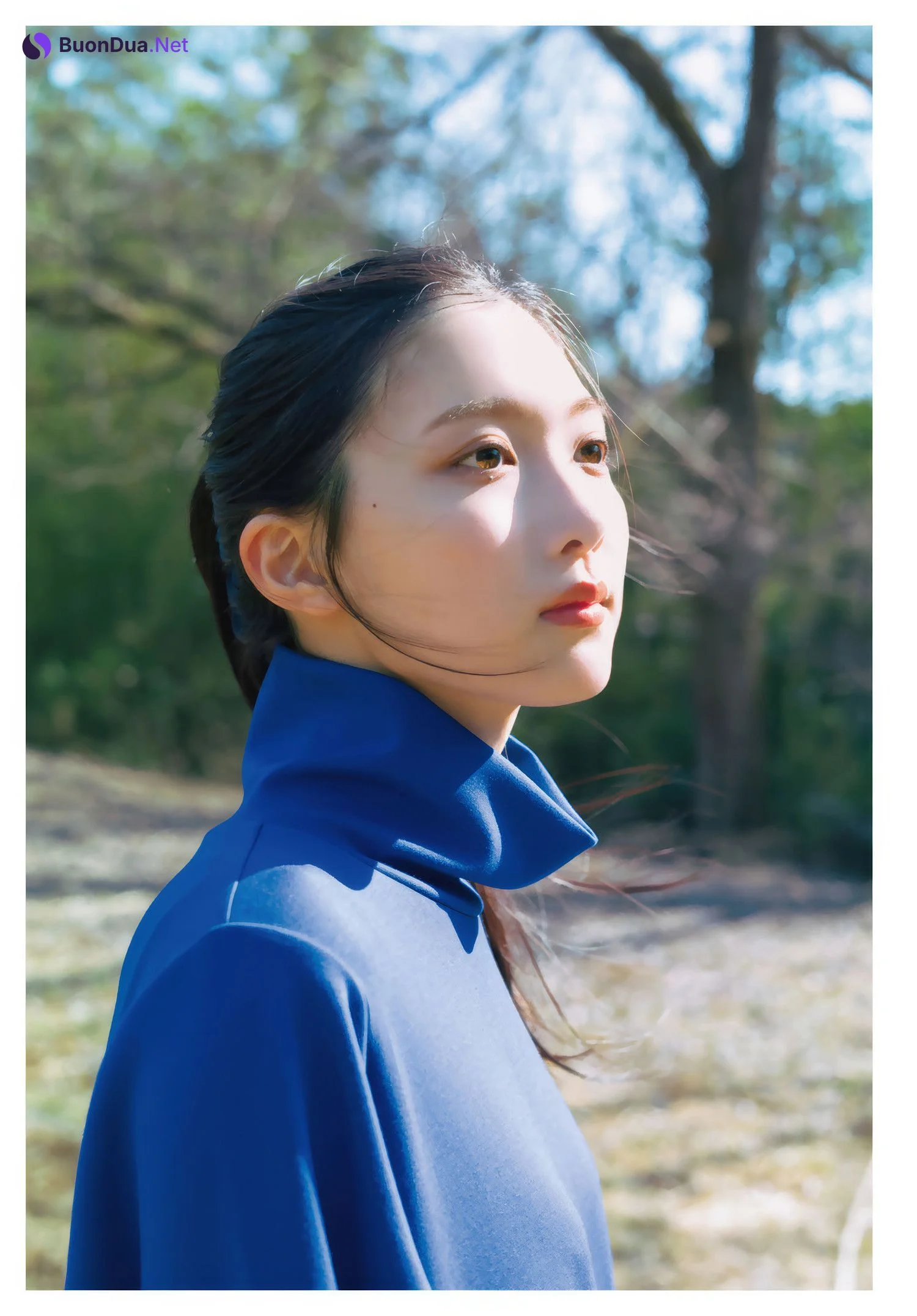 Airi Taniguchi 谷口愛季, Shonen Magazine 2025 No.18 (週刊少年マガジン 2025年18号) - Photo 5
