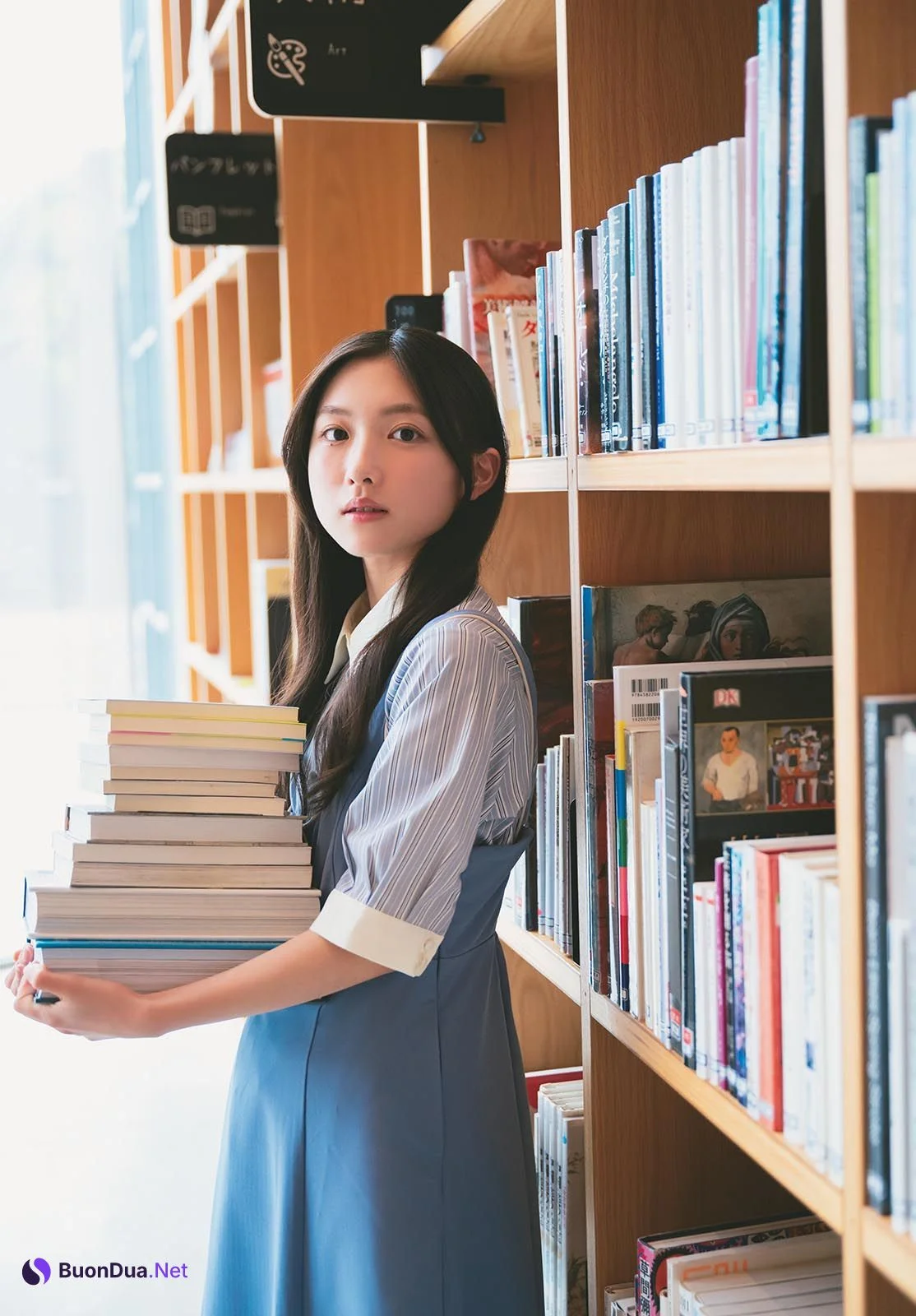 Airi Taniguchi 谷口愛季, Shonen Sunday 2023 No.32 (週刊少年サンデー 2023年32号) - Photo 7