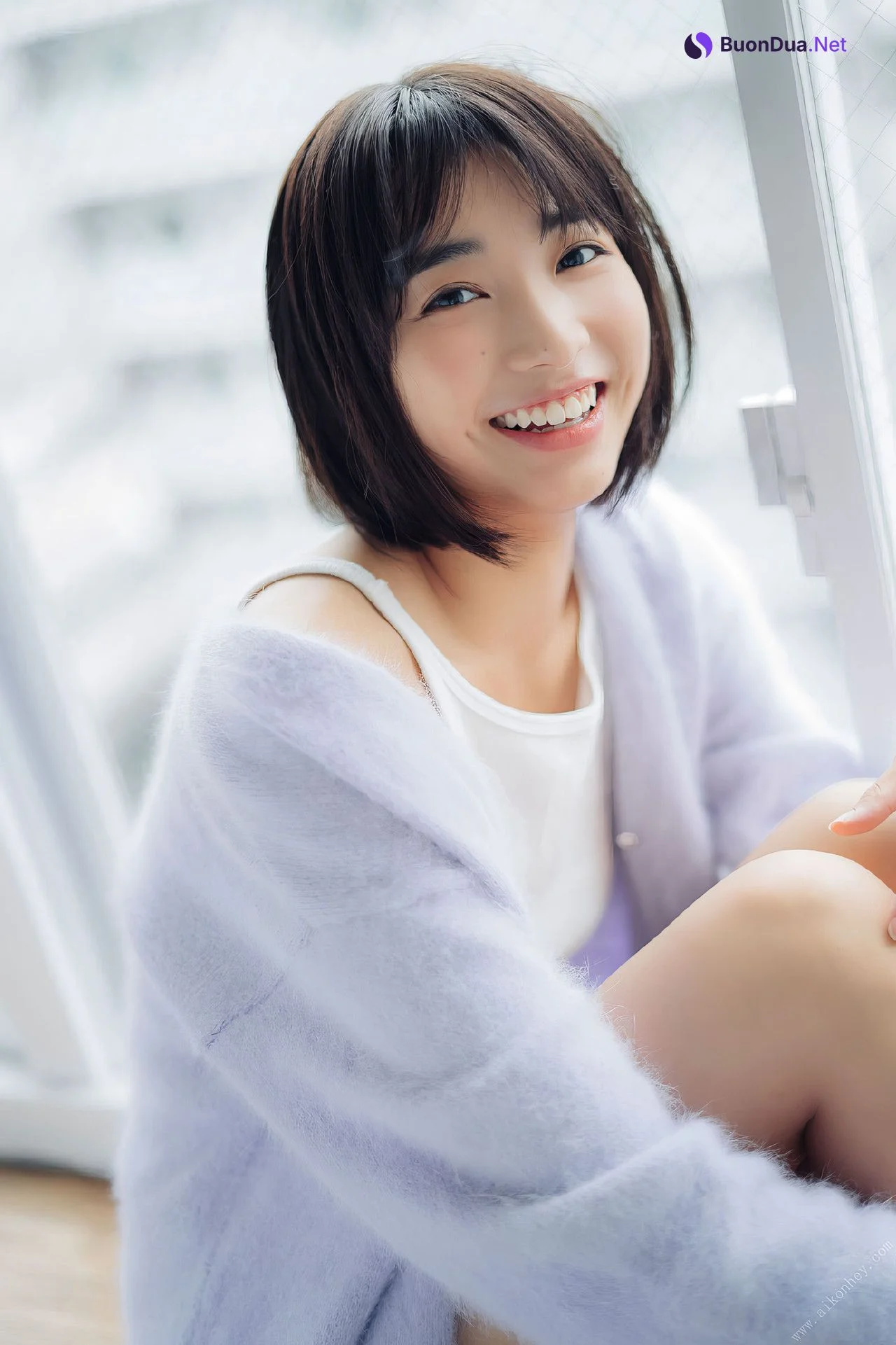 Akane Sakanoue 坂ノ上茜, ヤンマガデジタル写真集 ラから見るか？エモから見るか？ Set.01 - Photo 12