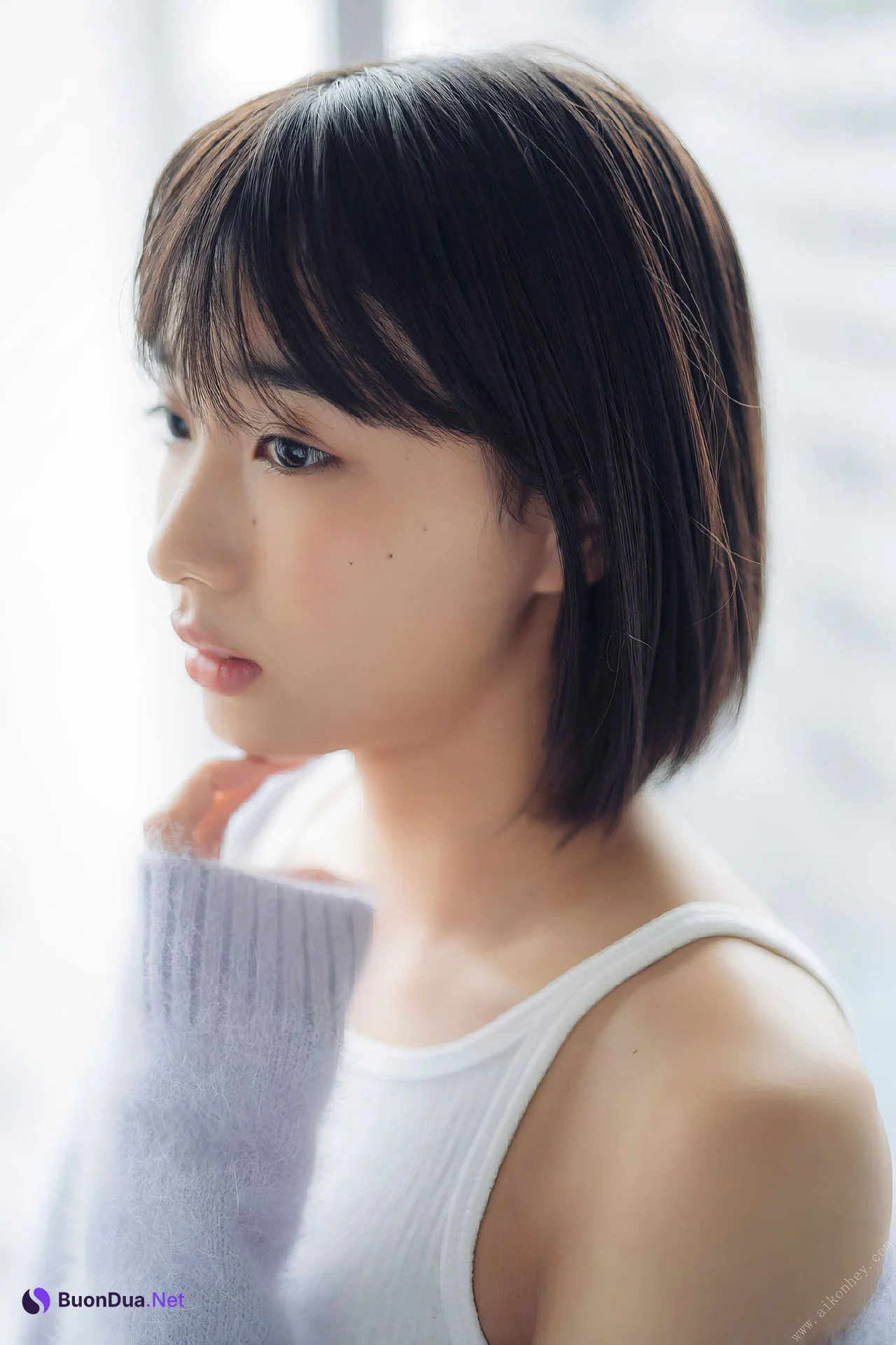 Akane Sakanoue 坂ノ上茜, ヤンマガデジタル写真集 ラから見るか？エモから見るか？ Set.01 - Photo 13