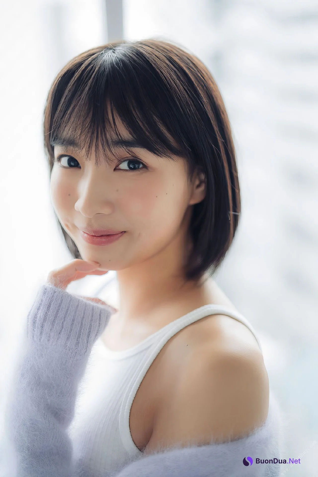 Akane Sakanoue 坂ノ上茜, ヤンマガデジタル写真集 ラから見るか？エモから見るか？ Set.01 - Photo 14