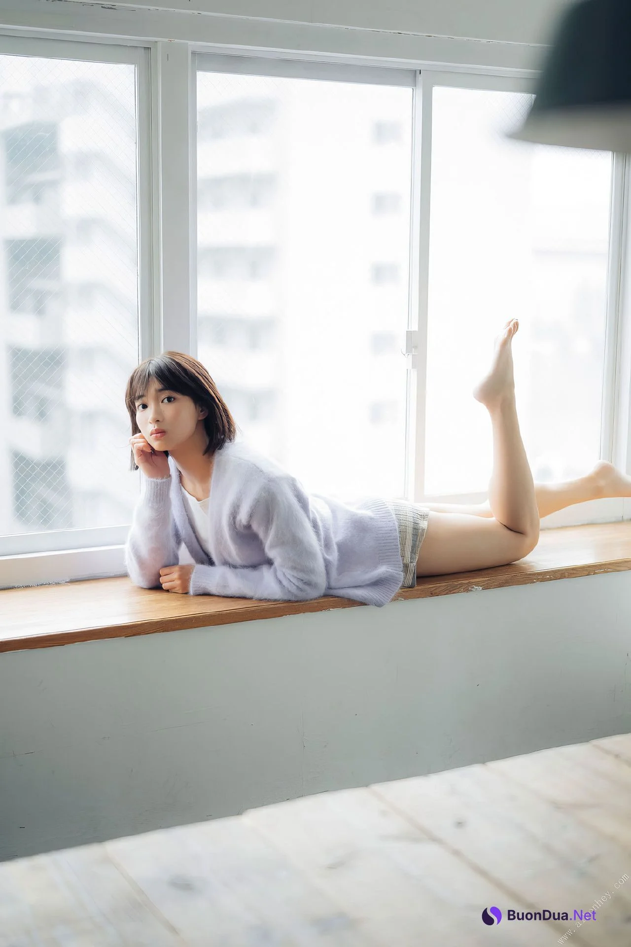 Akane Sakanoue 坂ノ上茜, ヤンマガデジタル写真集 ラから見るか？エモから見るか？ Set.01 - Photo 15