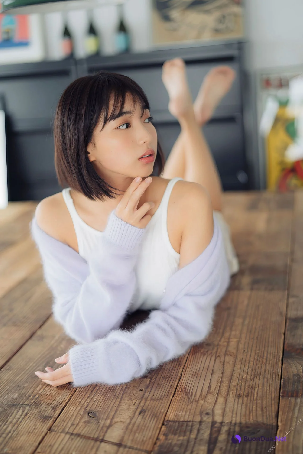 Akane Sakanoue 坂ノ上茜, ヤンマガデジタル写真集 ラから見るか？エモから見るか？ Set.01 - Photo 18