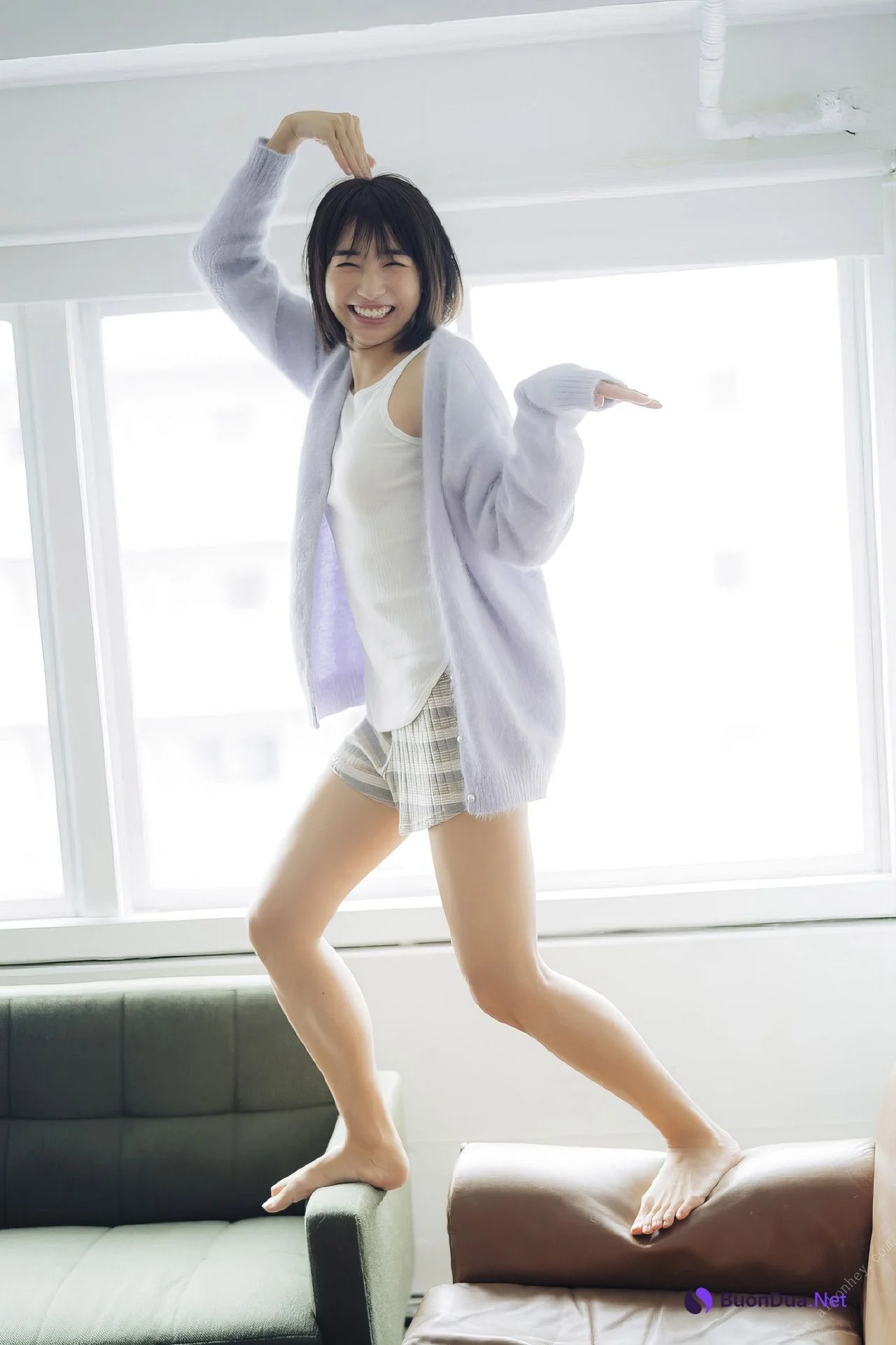 Akane Sakanoue 坂ノ上茜, ヤンマガデジタル写真集 ラから見るか？エモから見るか？ Set.01 - Photo 3