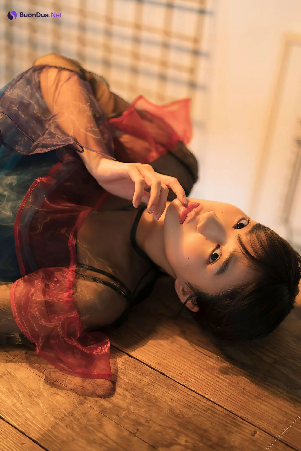 Akane Sakanoue 坂ノ上茜, ヤンマガデジタル写真集 ラから見るか？エモから見るか？ Set.02 - Photo 20