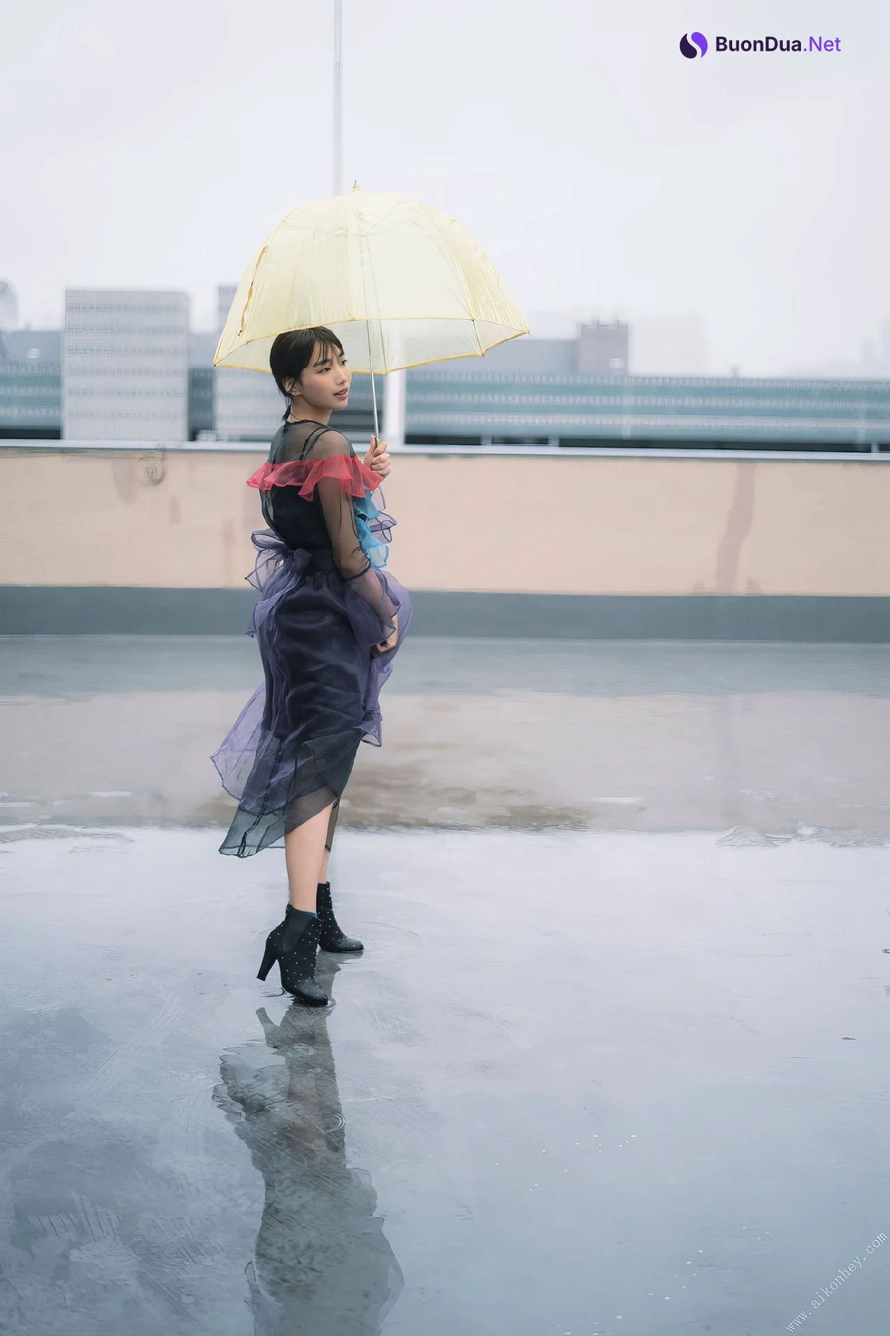 Akane Sakanoue 坂ノ上茜, ヤンマガデジタル写真集 ラから見るか？エモから見るか？ Set.02 - Photo 5