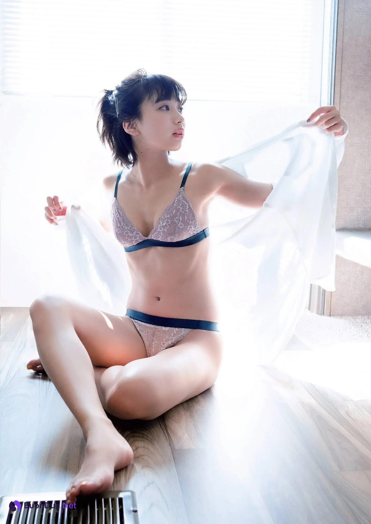 Akane Sakanoue 坂ノ上茜, Weekly Playboy 2021 No.06 (週刊プレイボーイ 2021年6号) - Photo 3