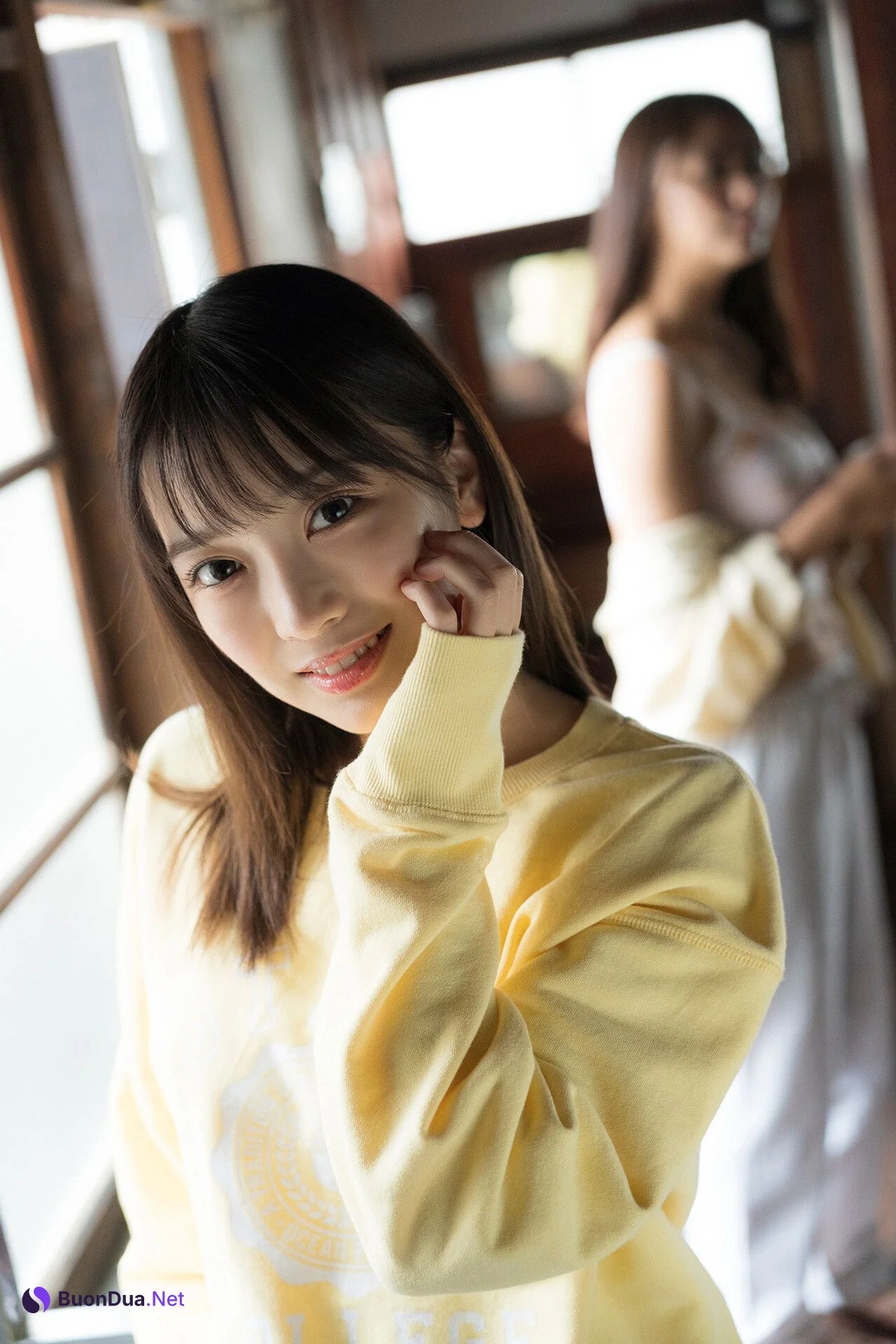 Akane Yoshizawa 吉沢朱音, FLASHデジタル写真集 「TRIANGLE LOVE－朱音の場合」 Set.01 - Photo 7