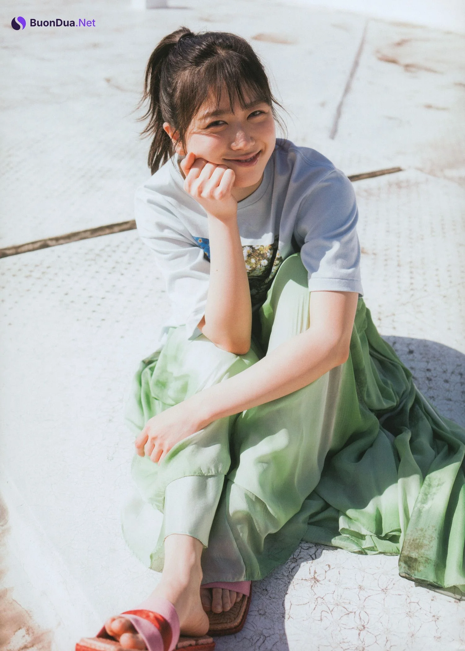 Akari Nibu 丹生明里, B.L.T. 2022.06 (ビー・エル・ティー 2022年6月号) - Photo 14