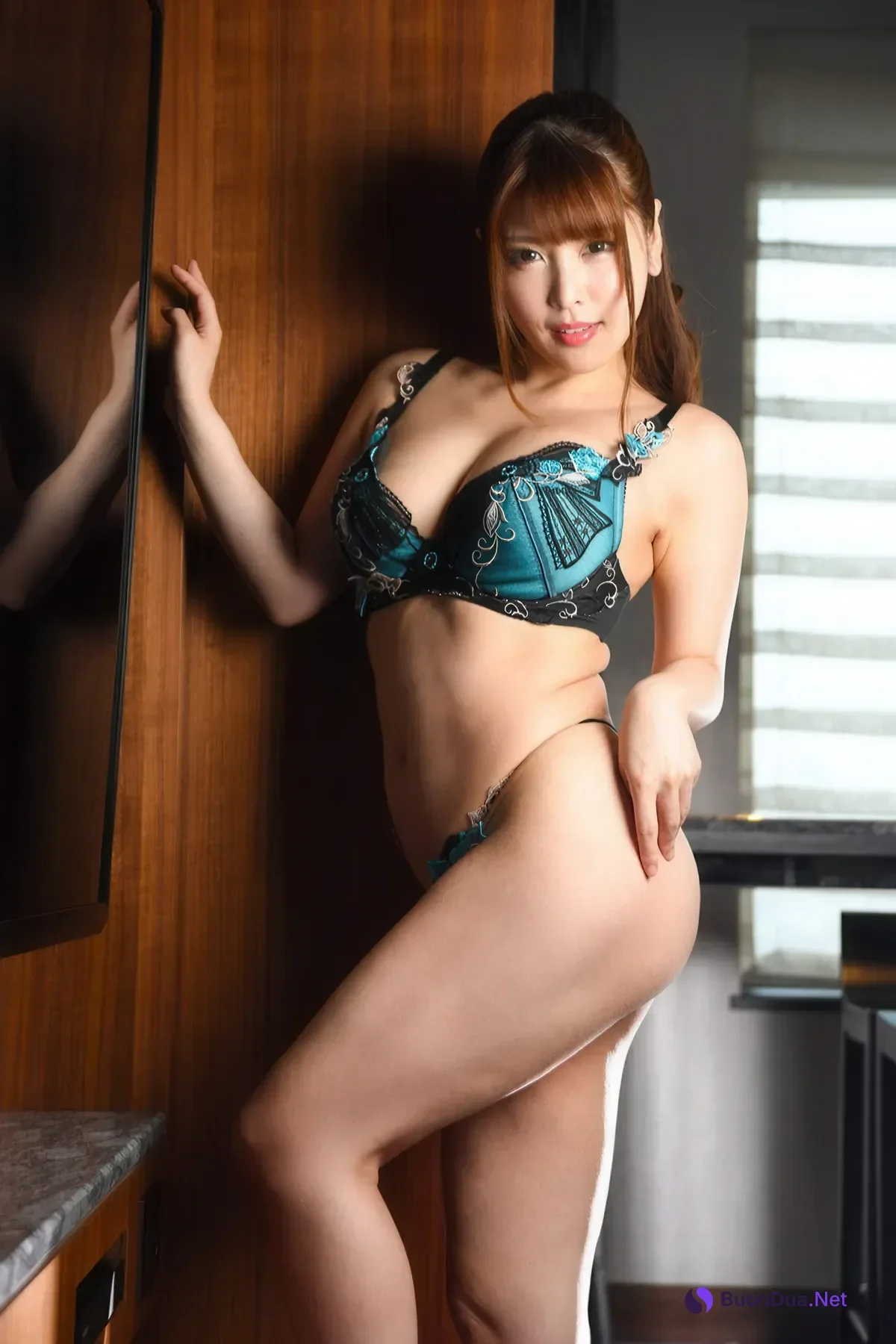 Akari Niimura 新村あかり, Prestige 写真集 「神熱」 Set.01 - Photo 15