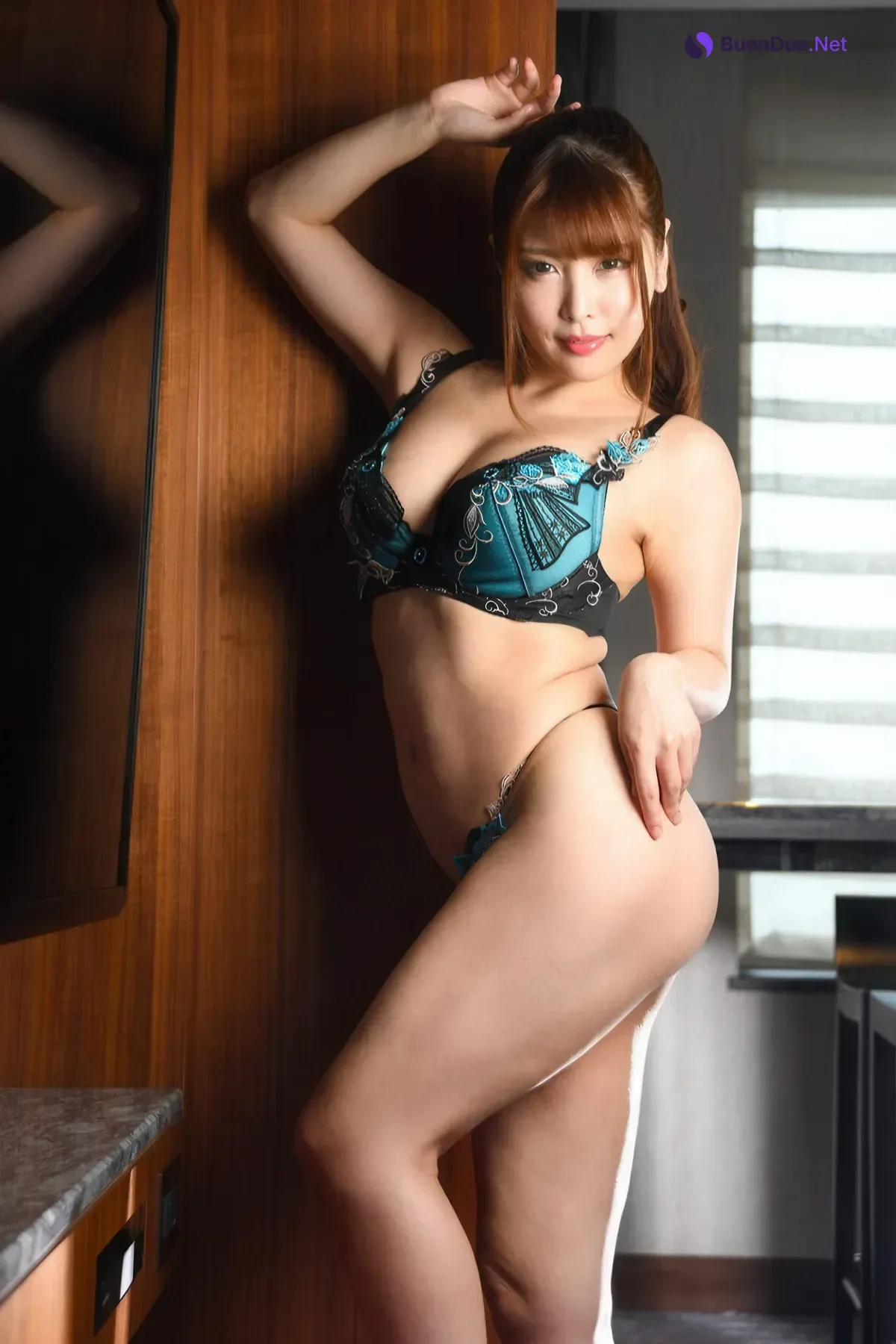 Akari Niimura 新村あかり, Prestige 写真集 「神熱」 Set.01 - Photo 16