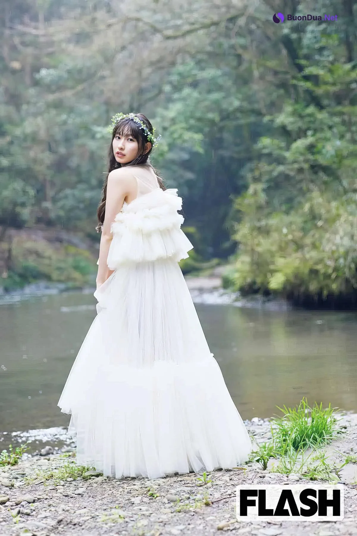 Akari Uemura 植村あかり, FLASH 2024.06.18 (フラッシュ 2024年6月18日号) - Photo 11