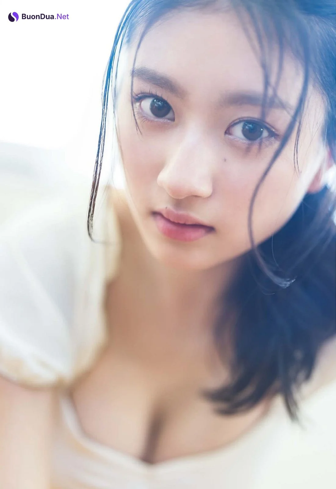 Akari Yoshida 吉田あかり, Big Comic Spirits 2022 No.35 (ビッグコミックスピリッツ 2022年35号) - Photo 12
