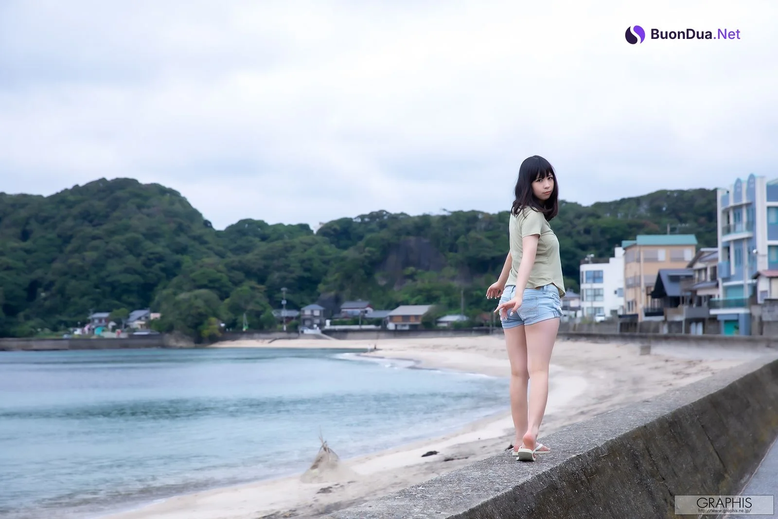 Alice Kisaki 希咲アリス, [Graphis] Gals 『Huge and Voluptuous!』 Vol.01 - Photo 2