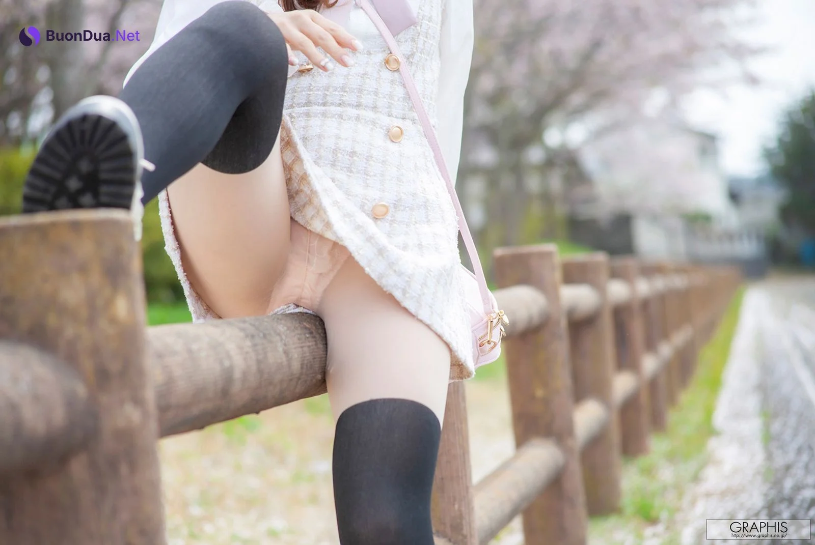 Alice Shiina 椎菜アリス, [Graphis] SPRING SPECIAL 2023 「Love me do !」 Vol.01 - Photo 6