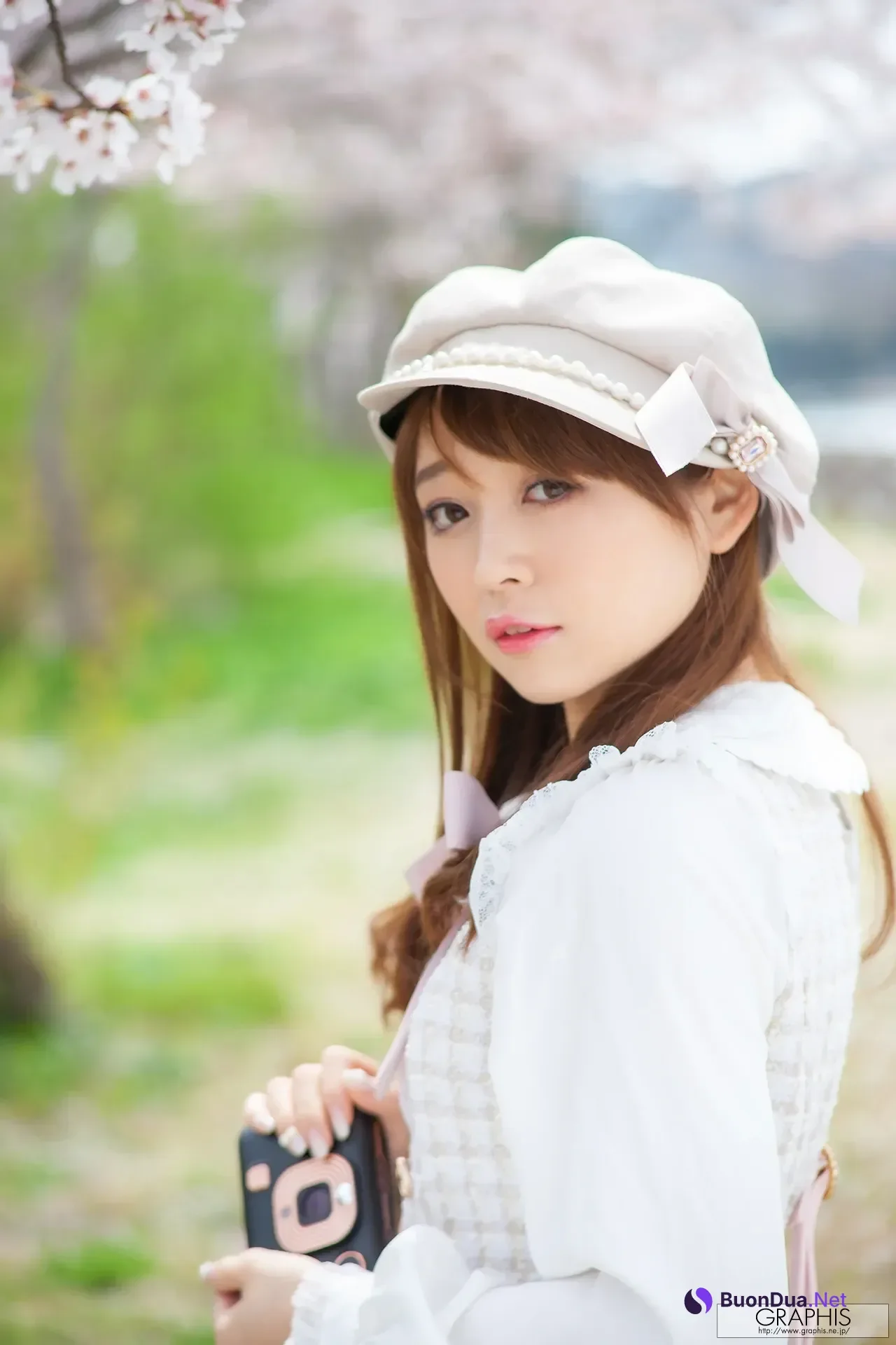 Alice Shiina 椎菜アリス, Graphis Spring Special 「Love me do!」 Vol.01 - Photo 2