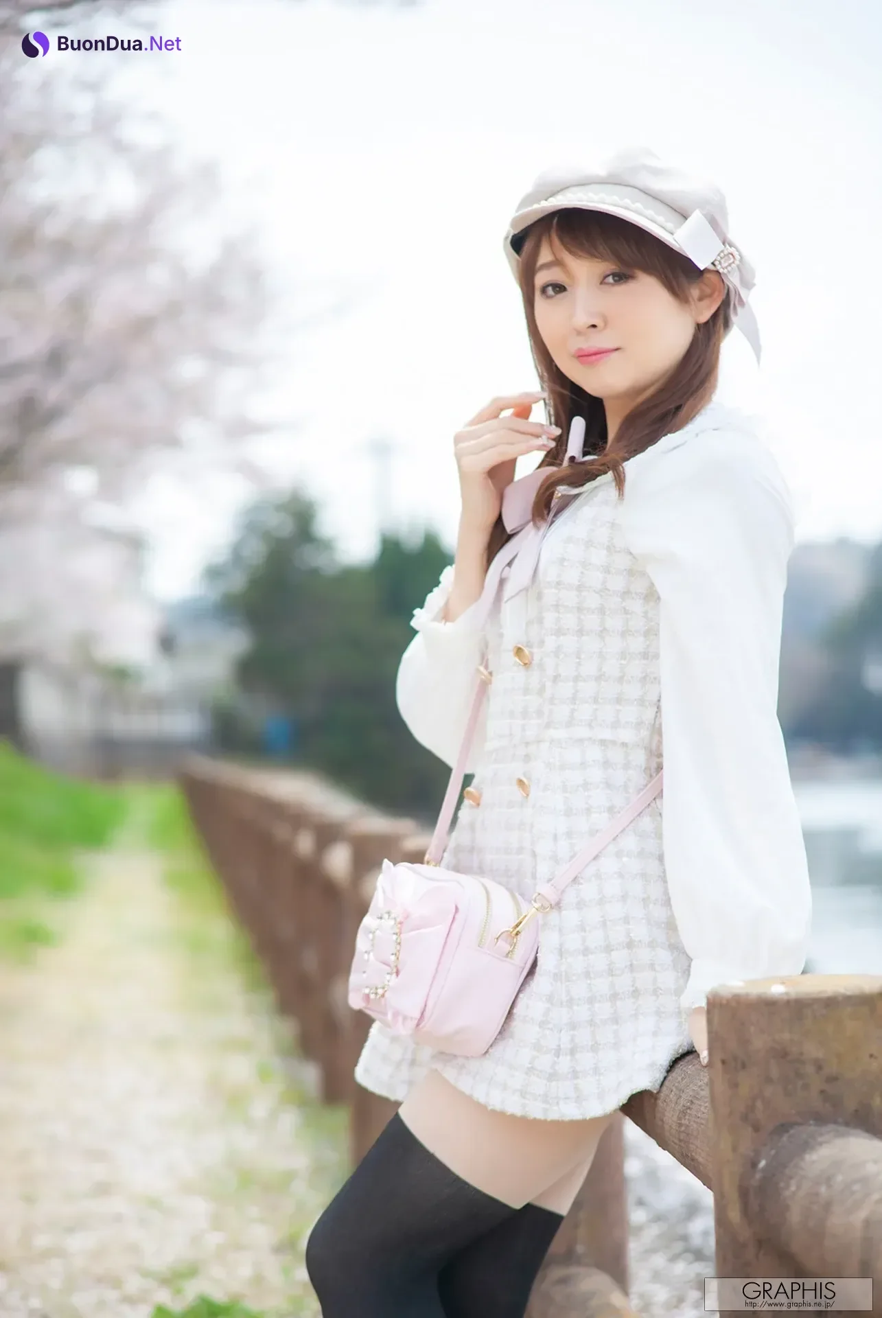 Alice Shiina 椎菜アリス, Graphis Spring Special 「Love me do!」 Vol.03 - Photo 3