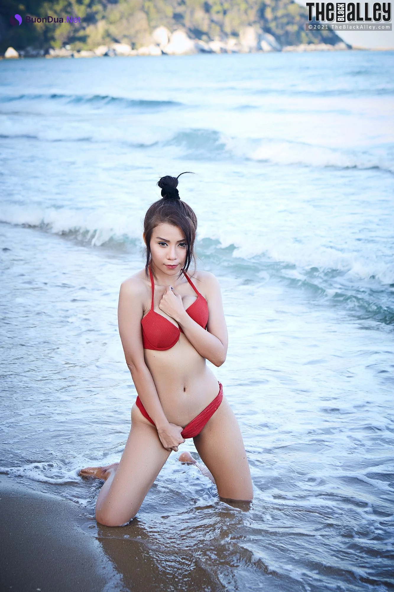 Aliyah The Black Alley Photobook Set.46 - Photo 7
