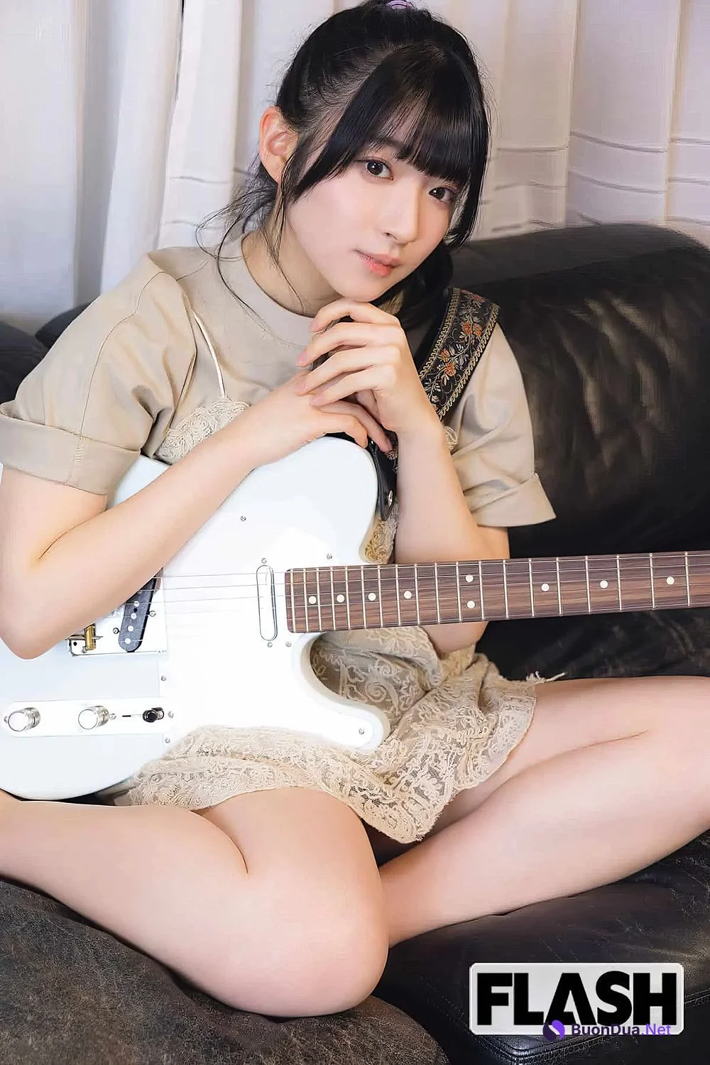 Amane Shindou 進藤あまね, FLASH 2024.08.20-27 (フラッシュ 2024年8月20-27日号) - Photo 9