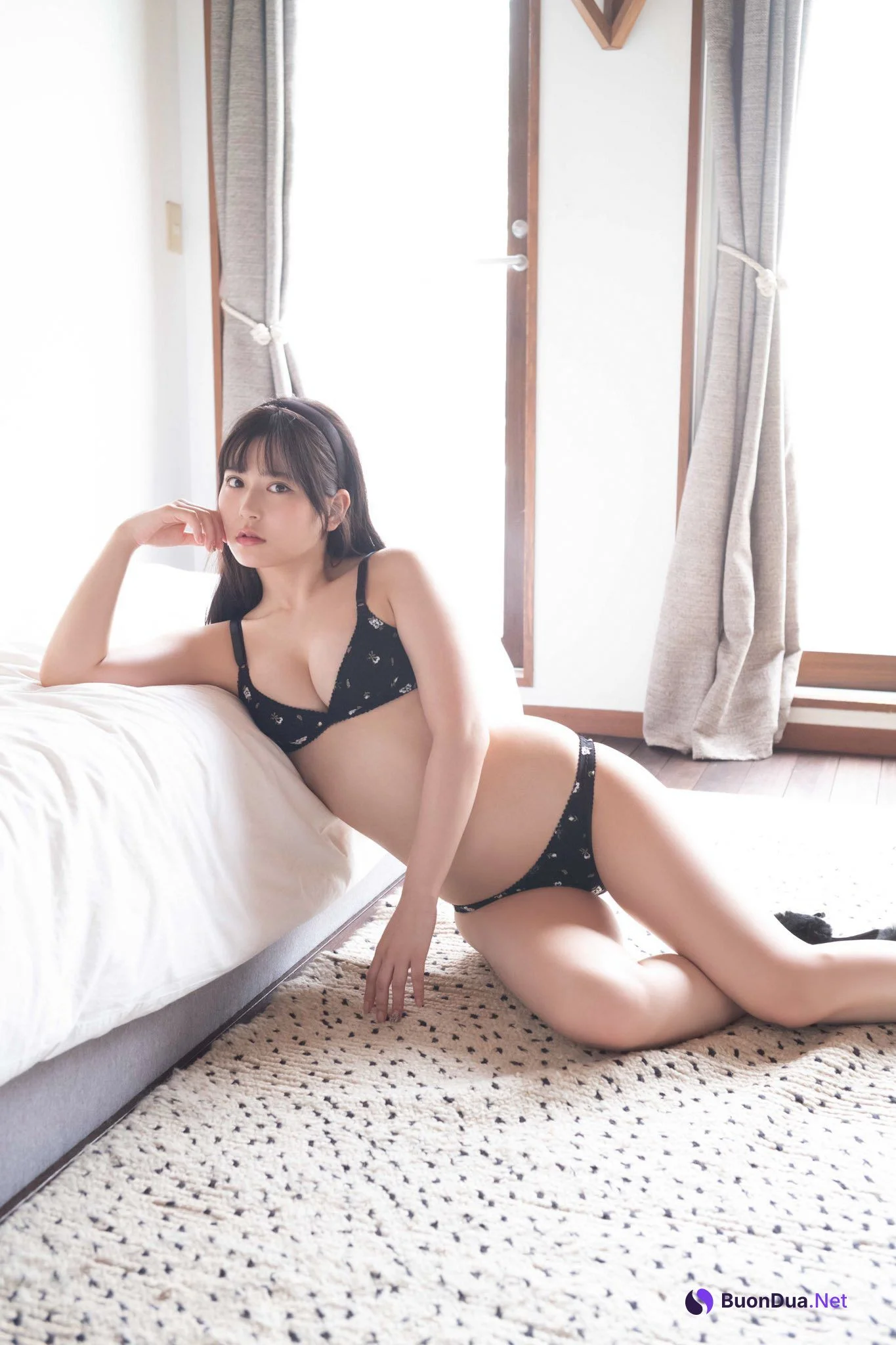 Amane Tsukiashi 月足天音, FRIDAY 2024.08.16 (フライデー 2024年8月16日号) - รูปภาพ 9