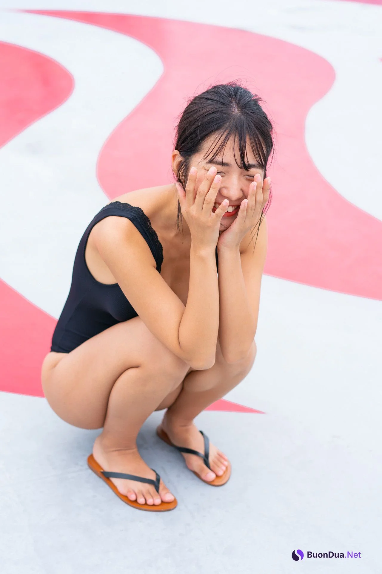 Amau Kisumi 天羽希純, FLASHデジタル写真集 「銭湯で大はしゃぎ！」 Set.02 - Photo 10
