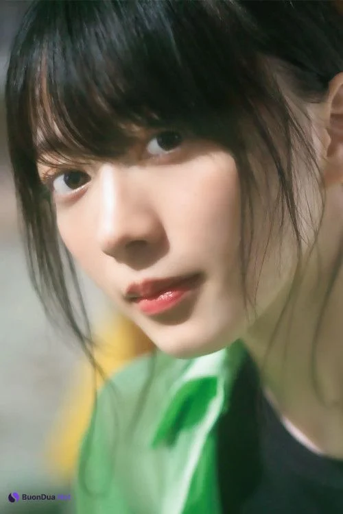 Ami Touma 當真あみ, Shonen Magazine 2025 No.33 (週刊少年マガジン 2025年33号) - Photo 10