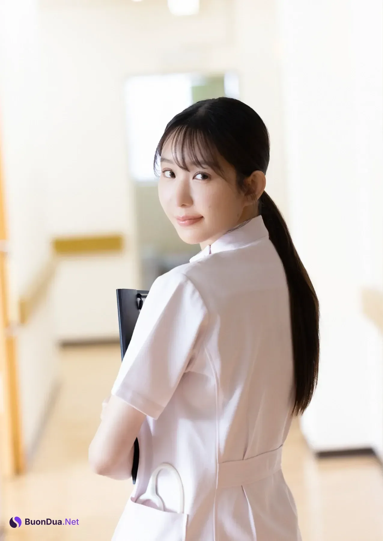 Ami Yamazaki 山崎あみ, Terumi Ishibashi 石橋てるみ, Young Jump 2026 No.10 (ヤングジャンプ 2026年10号) - Photo 18