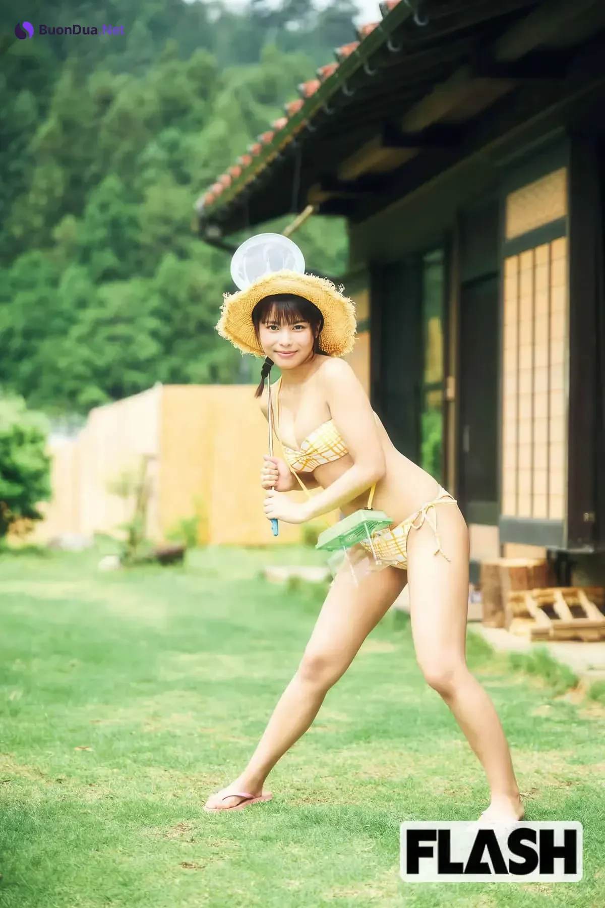 Amisa Miyazaki 宮崎あみさ, FLASH 2025.08.19-26 (フラッシュ 2025年8月19-26日号) - Photo 13