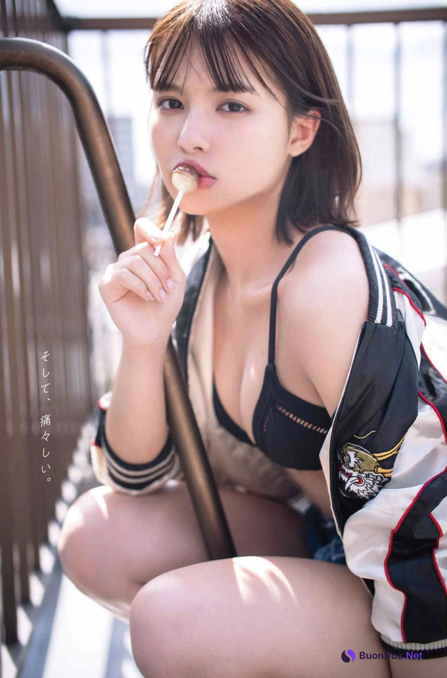 Amisa Miyazaki 宮崎あみさ, Young Gangan 2022 No.10 (ヤングガンガン 2022年10号) - Photo 4