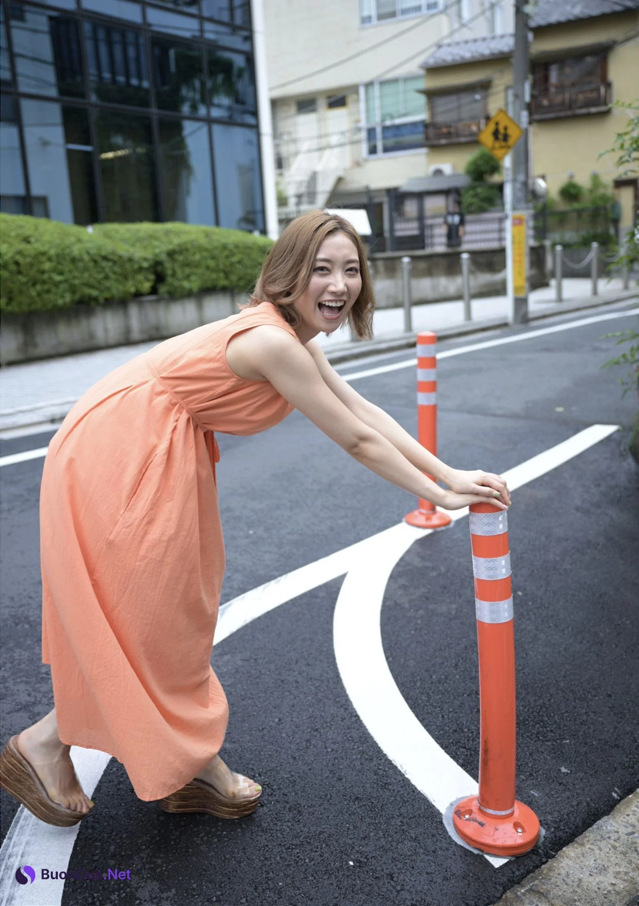 Anna Kami 加美杏奈, 週刊現代デジタル写真集 「隣の部屋の美脚お姉さん プレミアムヌードシリーズ」 Set.01 - Photo 3