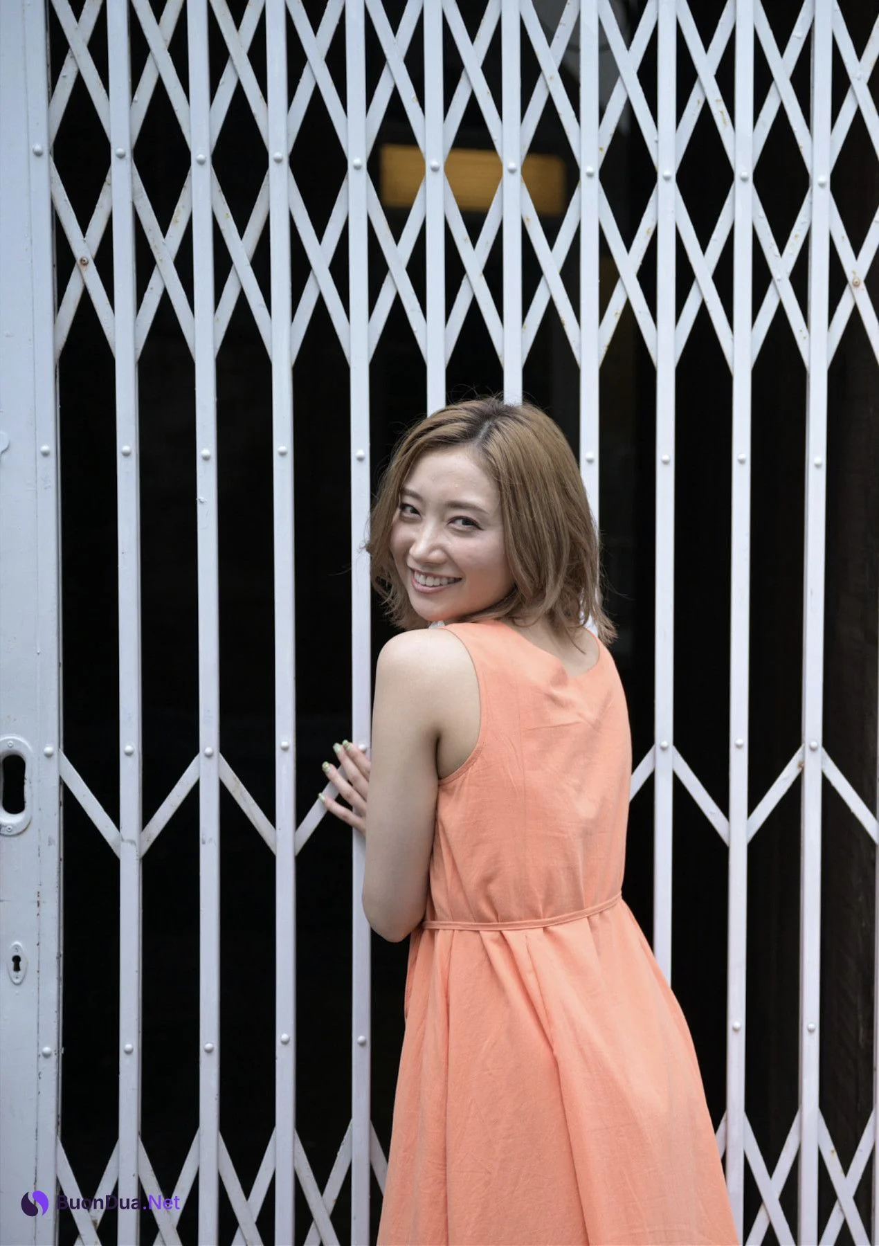 Anna Kami 加美杏奈, 週刊現代デジタル写真集 「隣の部屋の美脚お姉さん プレミアムヌードシリーズ」 Set.01 - Photo 6