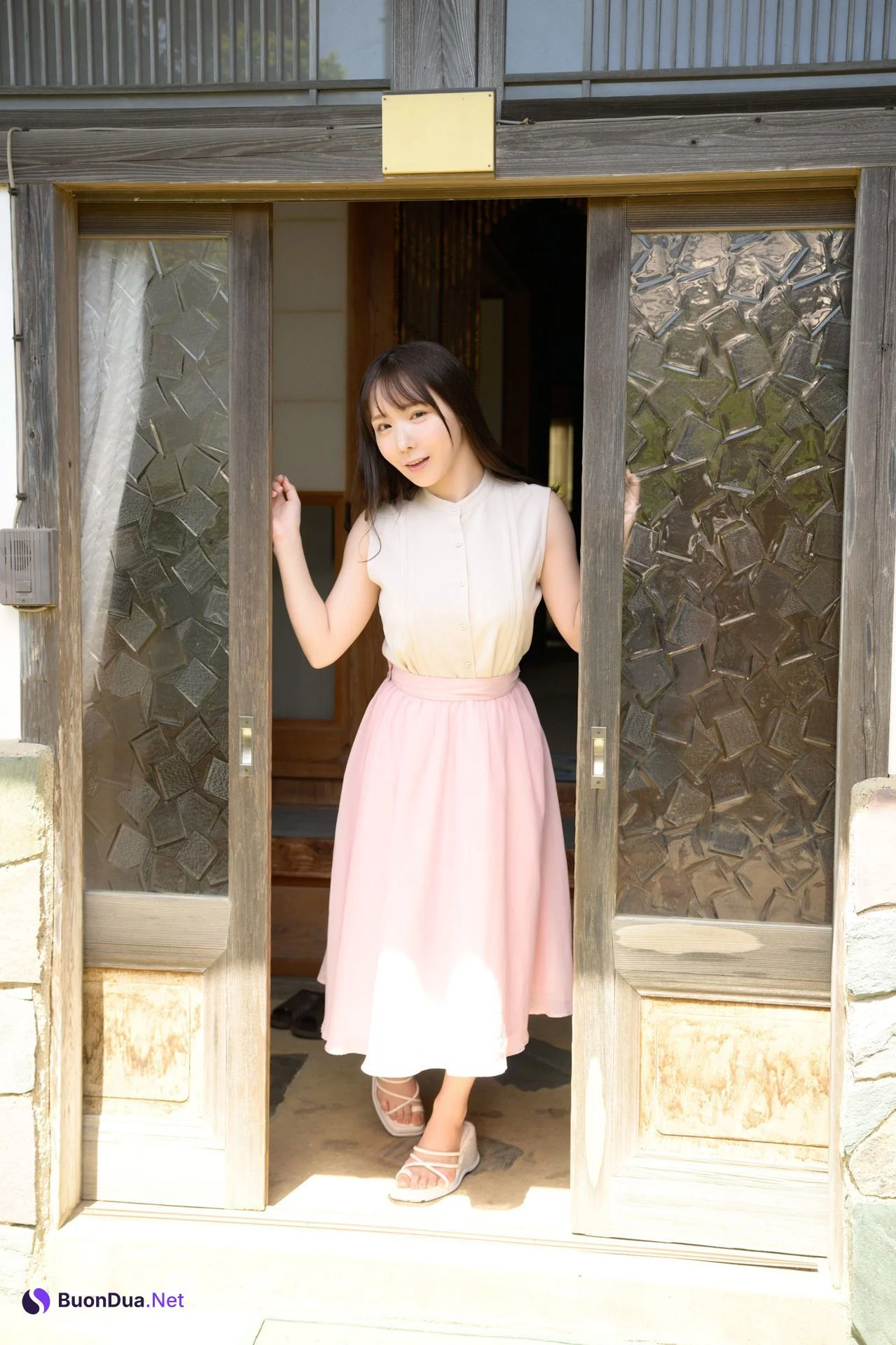 Ao Ebisaki 海老咲あお, FRIDAYデジタル写真集 『もぎたてＧカップ』 Set.02 - Photo 3